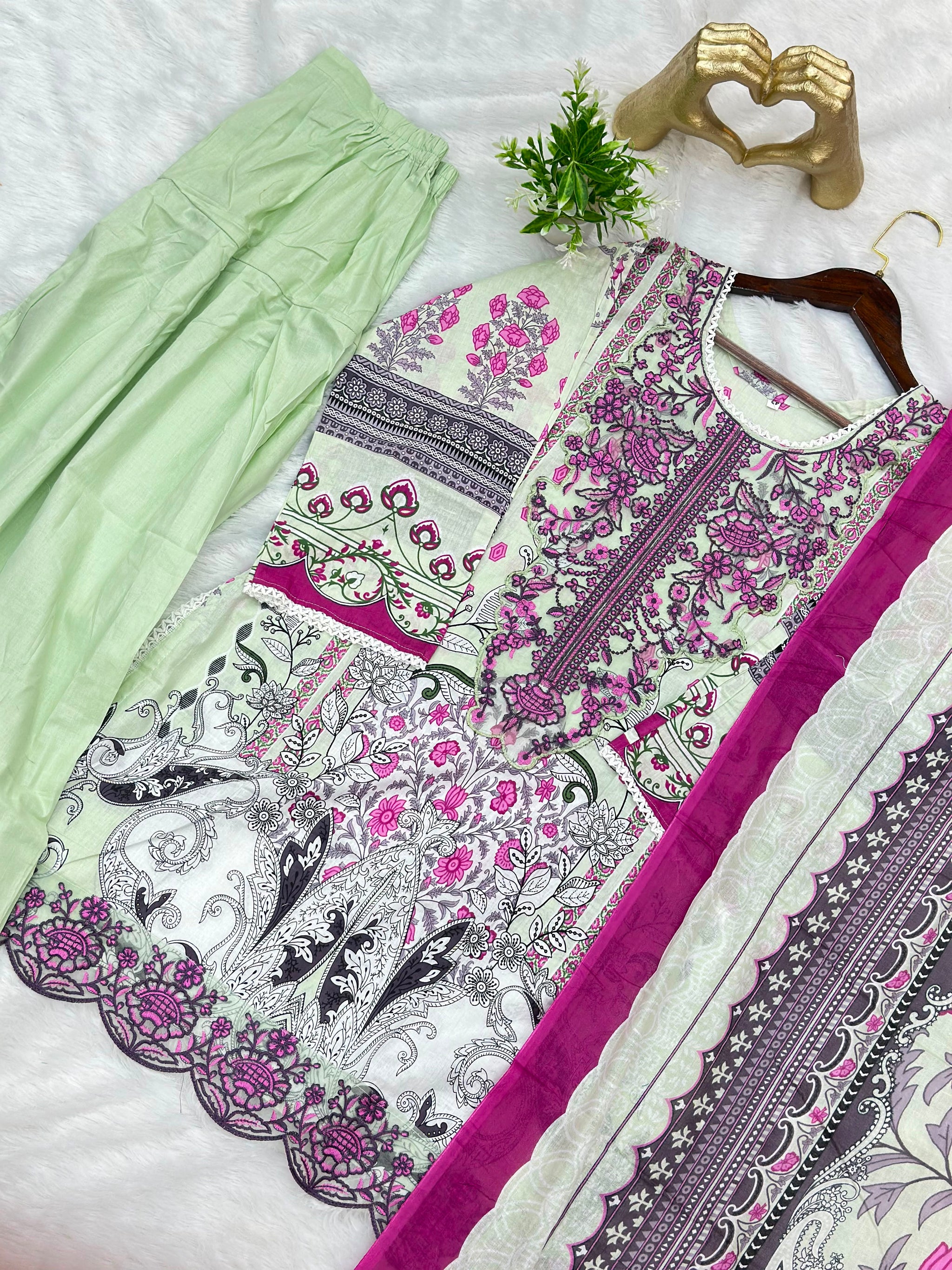 720 Pakistani Heavy Lawn Suit