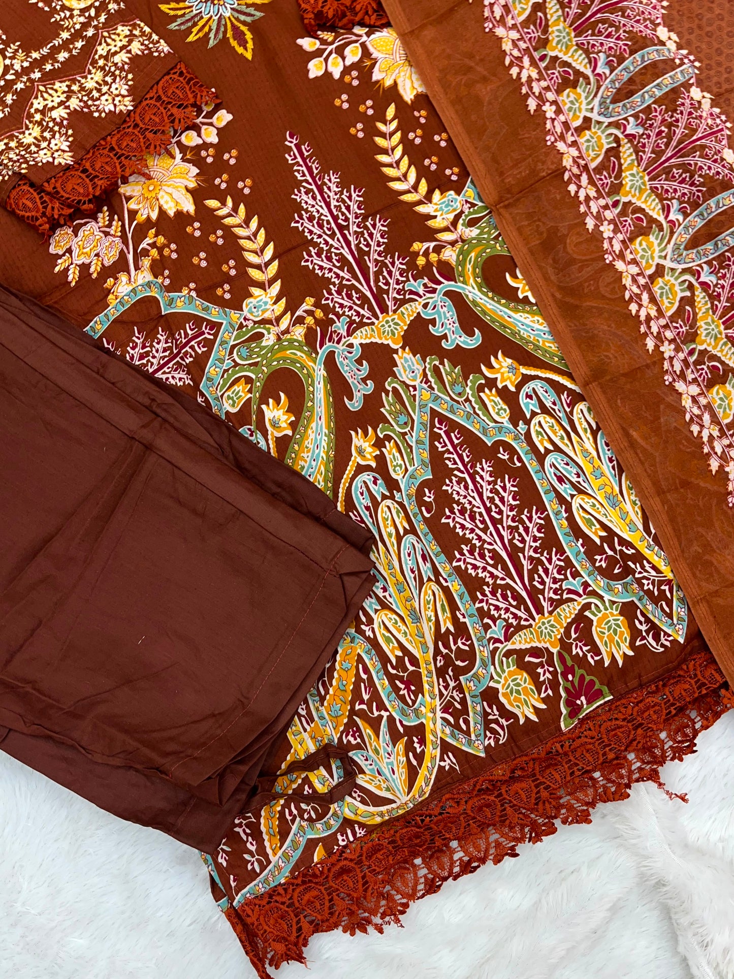 1225 Pakistani Embroidered Suit