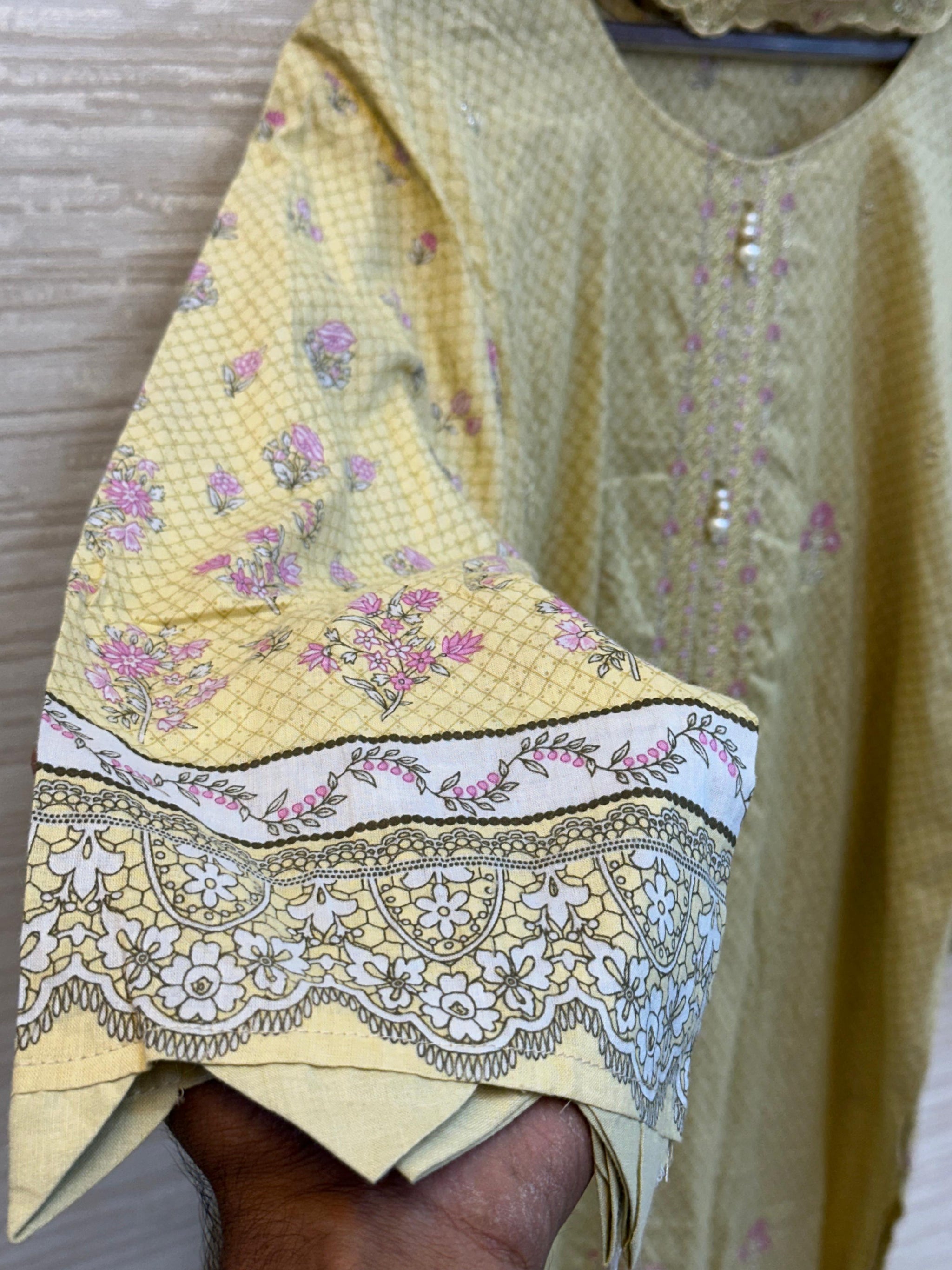 368 Own Customised Lawn Cotton