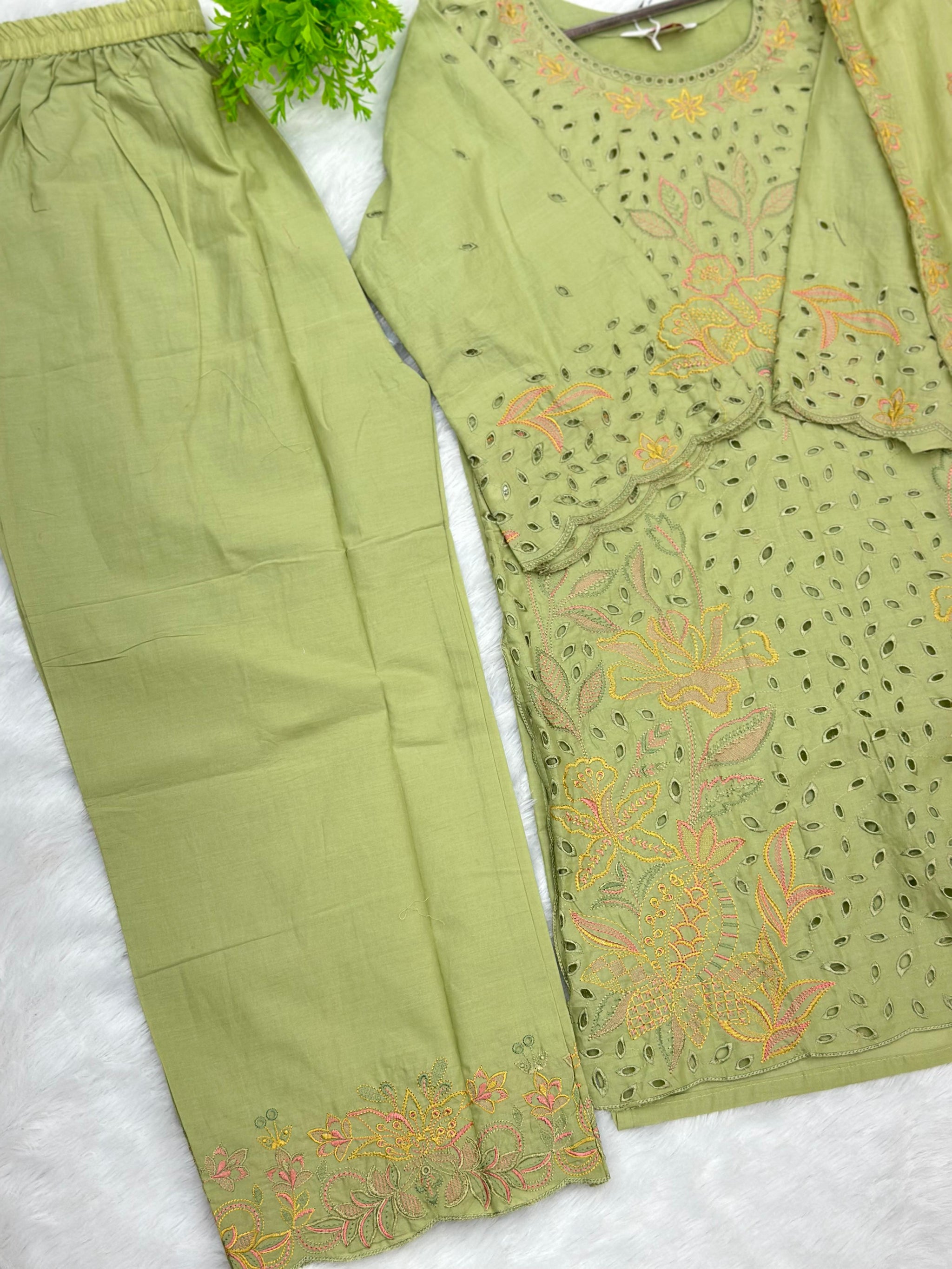 870 Pakistani Lawn Suit