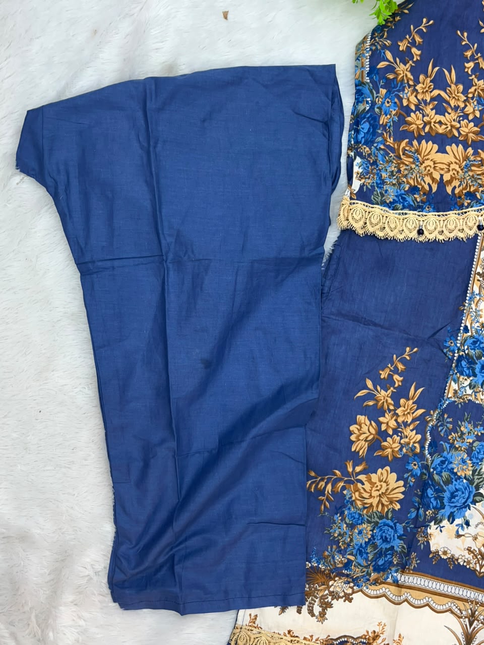 1498 Pakistani Heavy Lawn Suit - 5