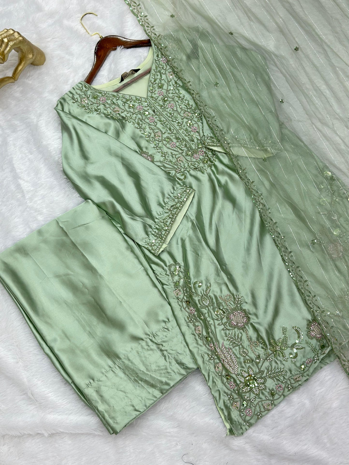 638 Mushk Farshi Set - Pista Green