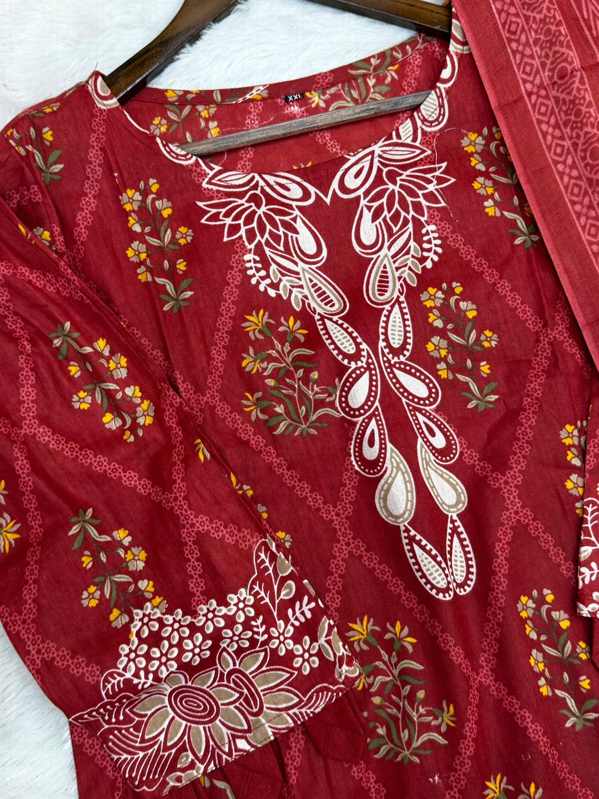 1450 Pakistani Embroidered Suit - Maroon
