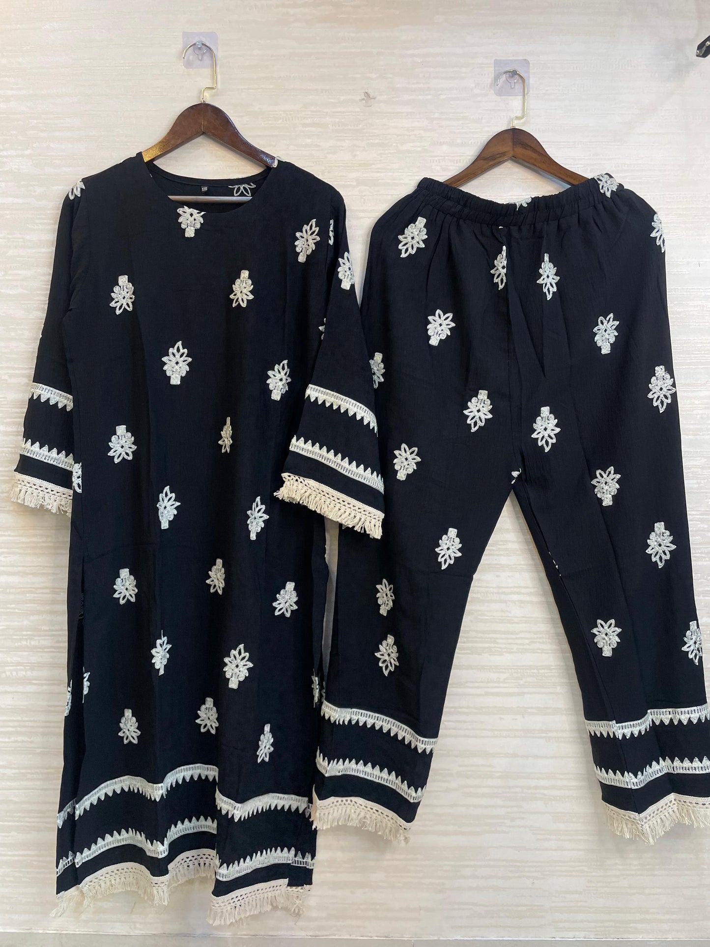 906 Modest Long Coord-Set - Black