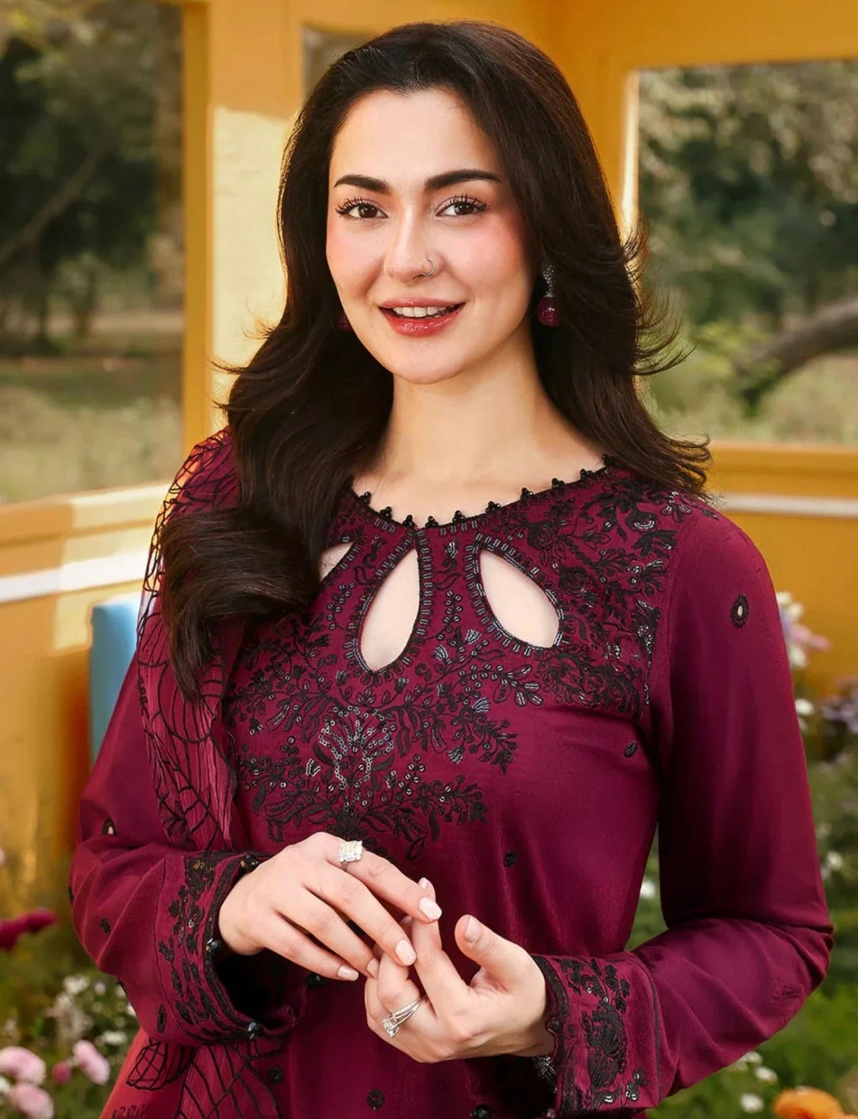 636 Hania Amir Eid Collection