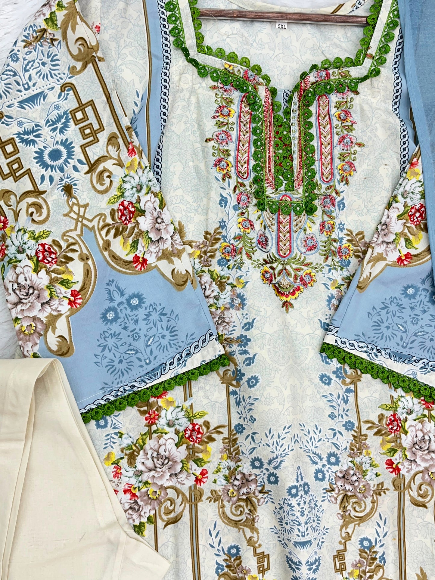 1289 Pakistani Embroidered Suit - Vandana Sobia Nazer