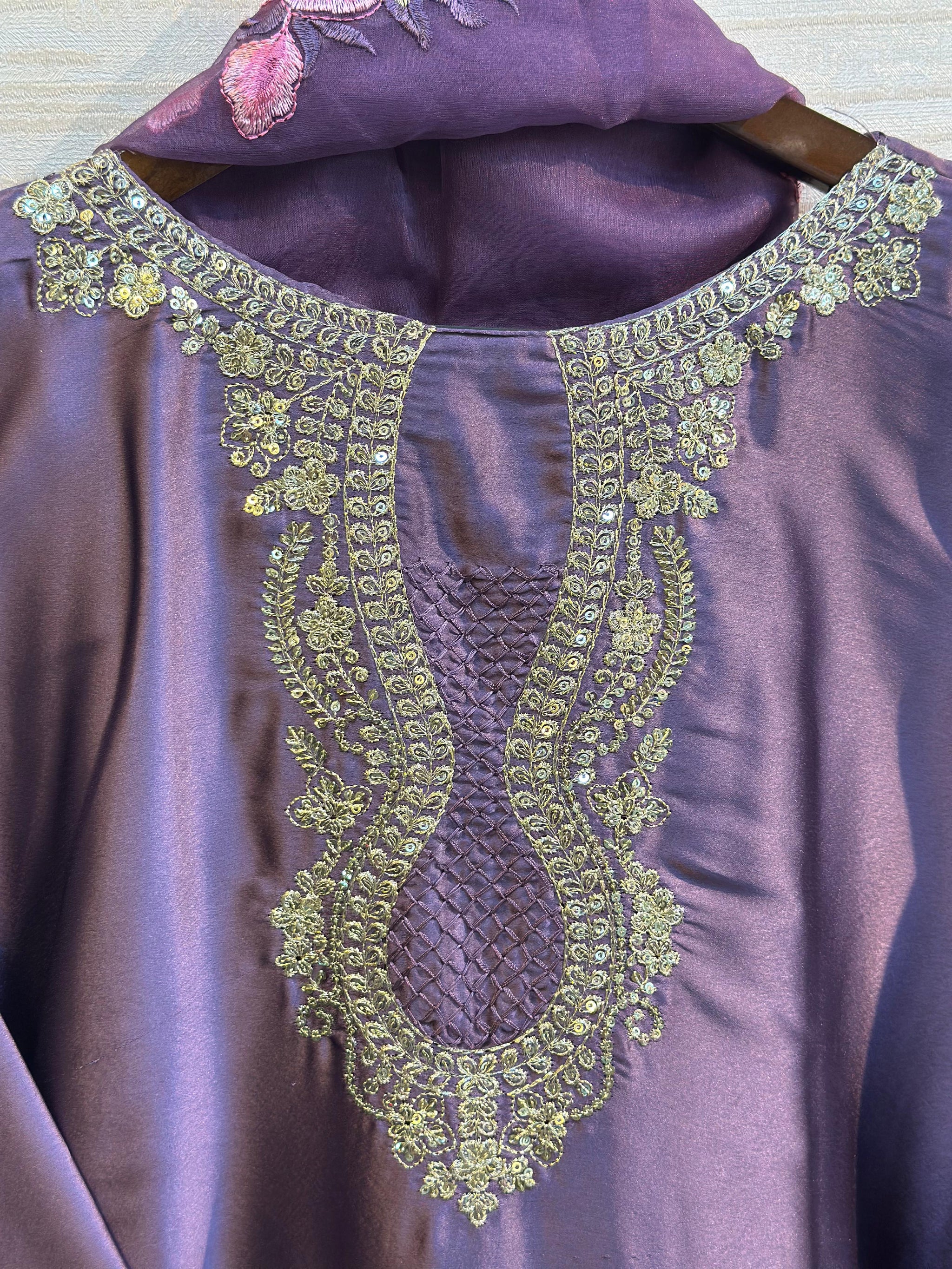 547 Pakistani Farshi Cordset
