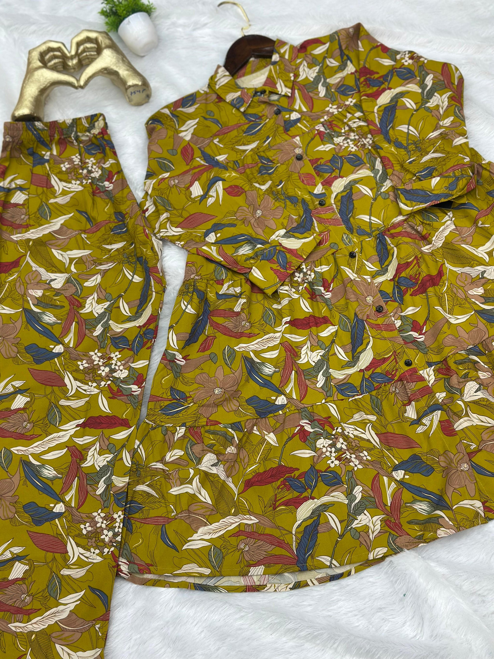 671 Meadow Bloom Cordset