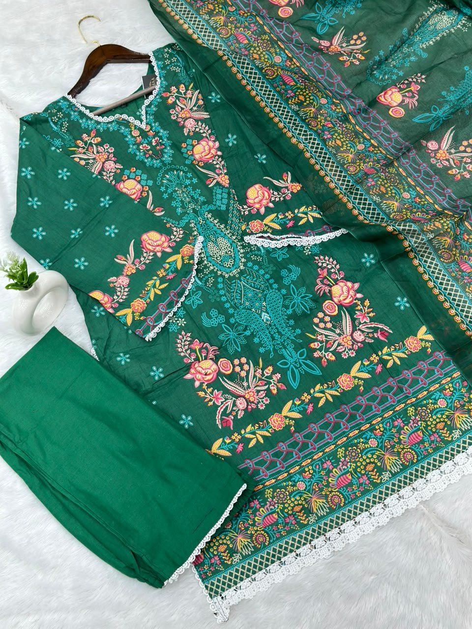 935 Pakistani Embroidered Suit