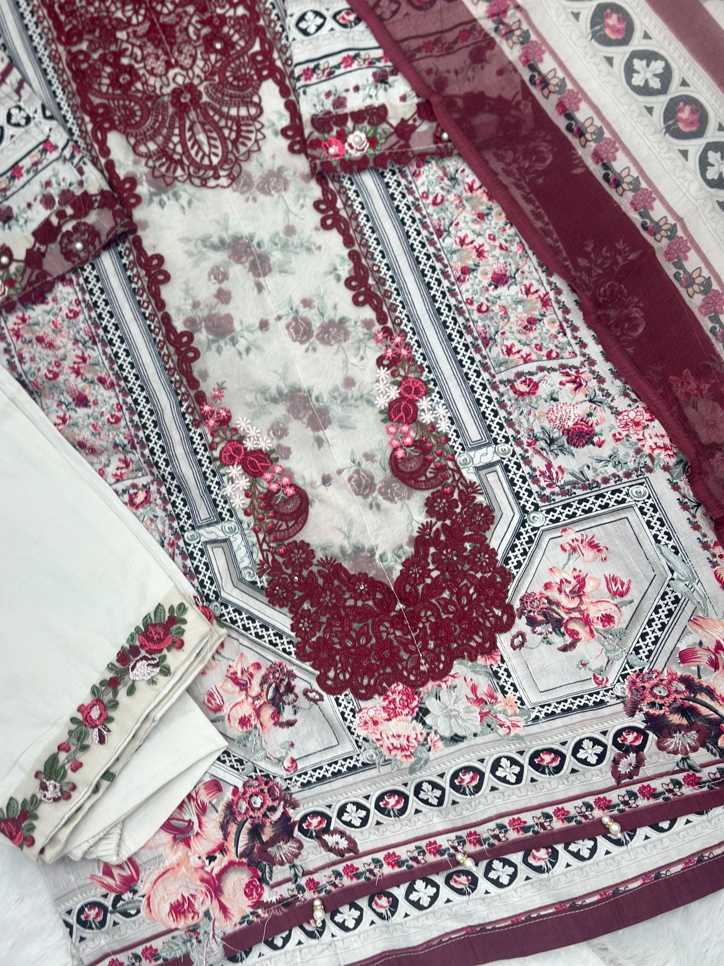 745 Readymade Elaf Pakistani Floral Printed Lawn Suit
