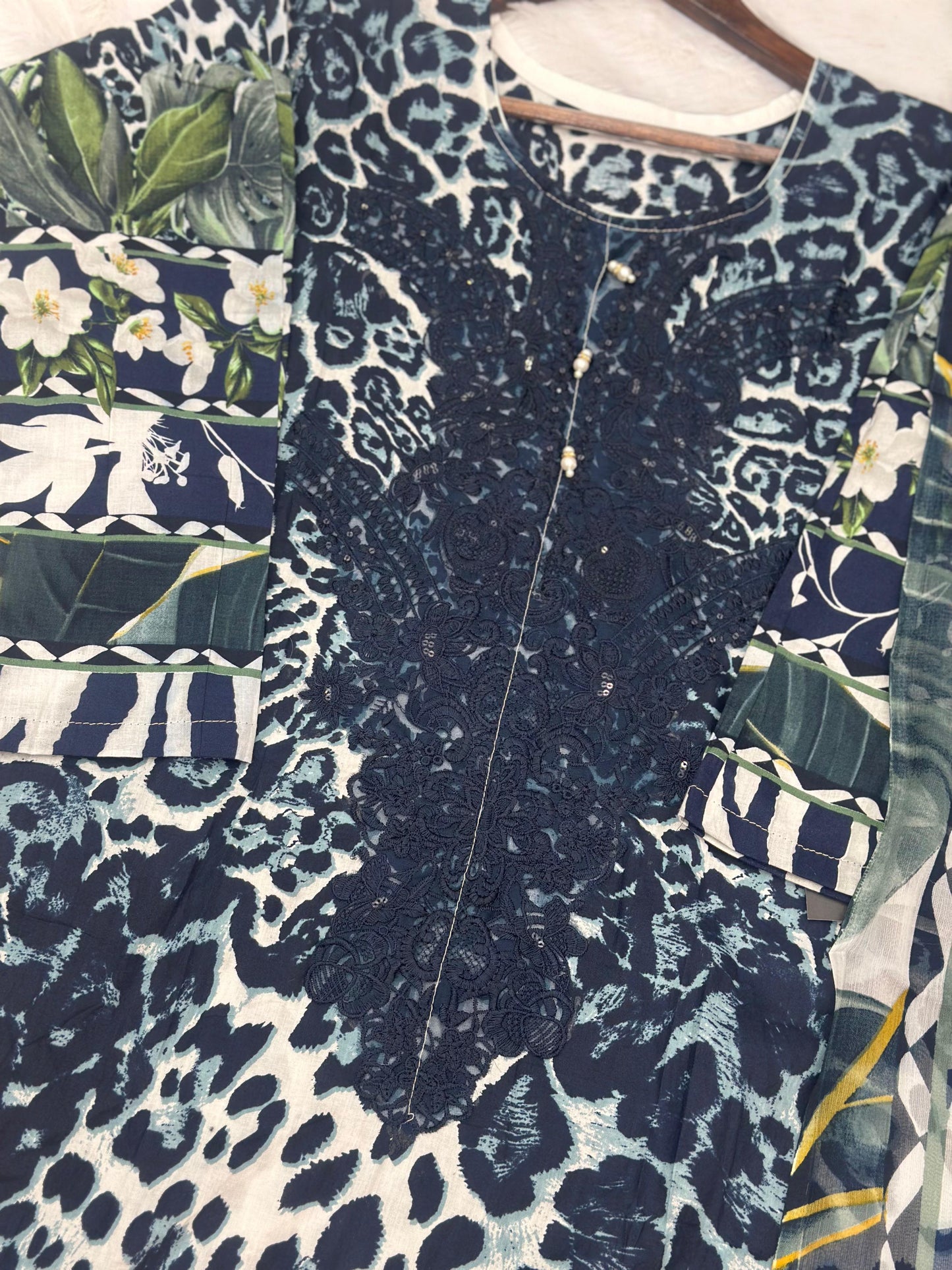 746 Readymade Elaf Pakistani Floral Printed Lawn Suit - Cotton