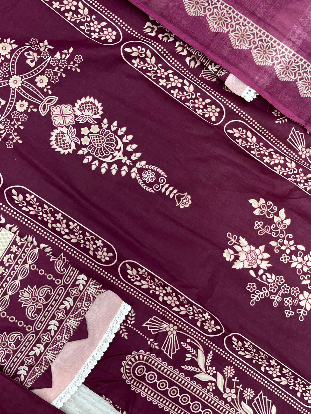 1508 Pakistani Embroidered Suit