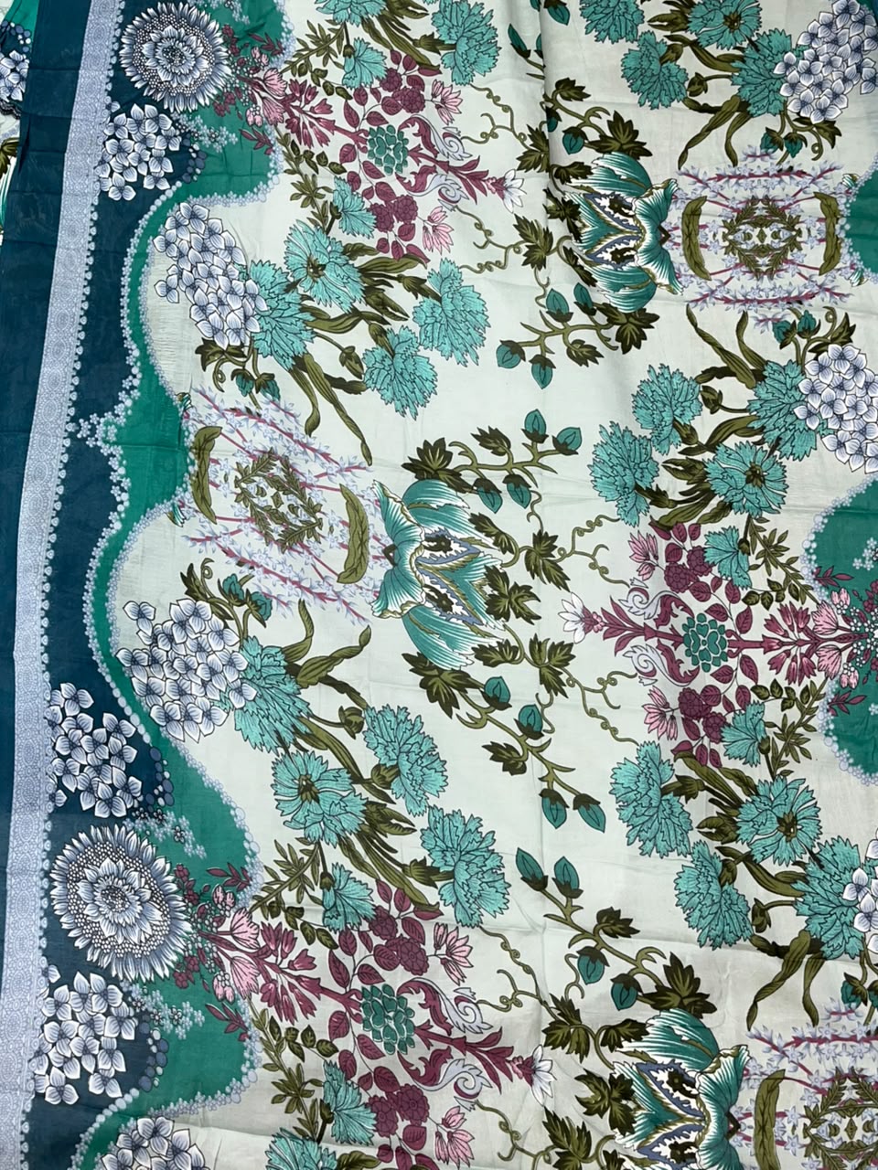 1257 Pakistani Embroidered Suit