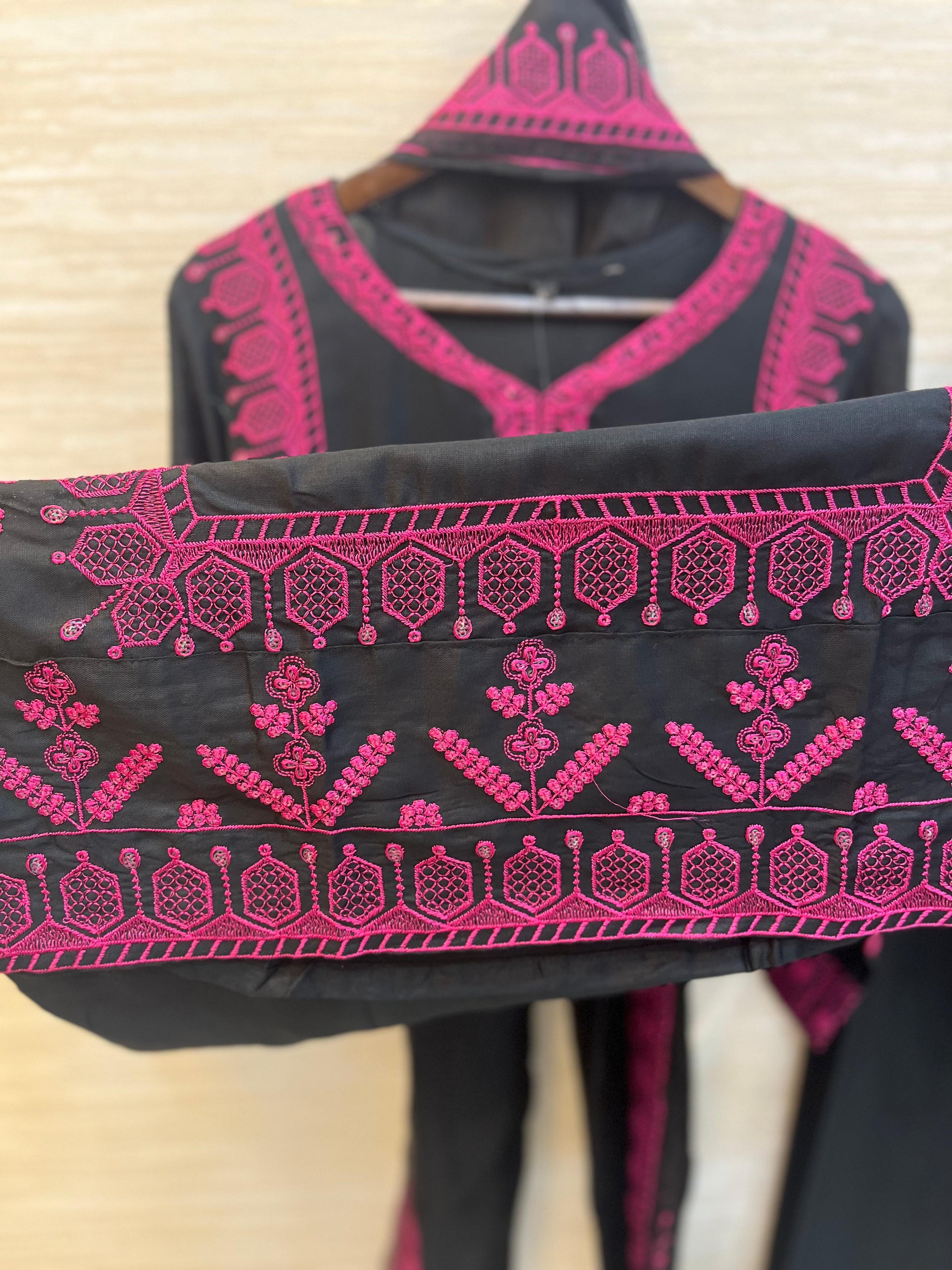 461 Embroidered Rayon Cordset - Black & Pink