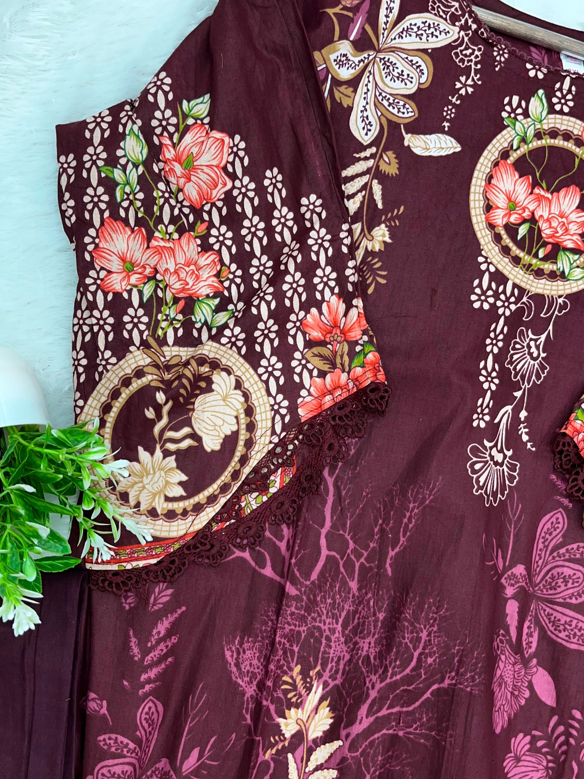 1246 Pakistani Printed Suit
