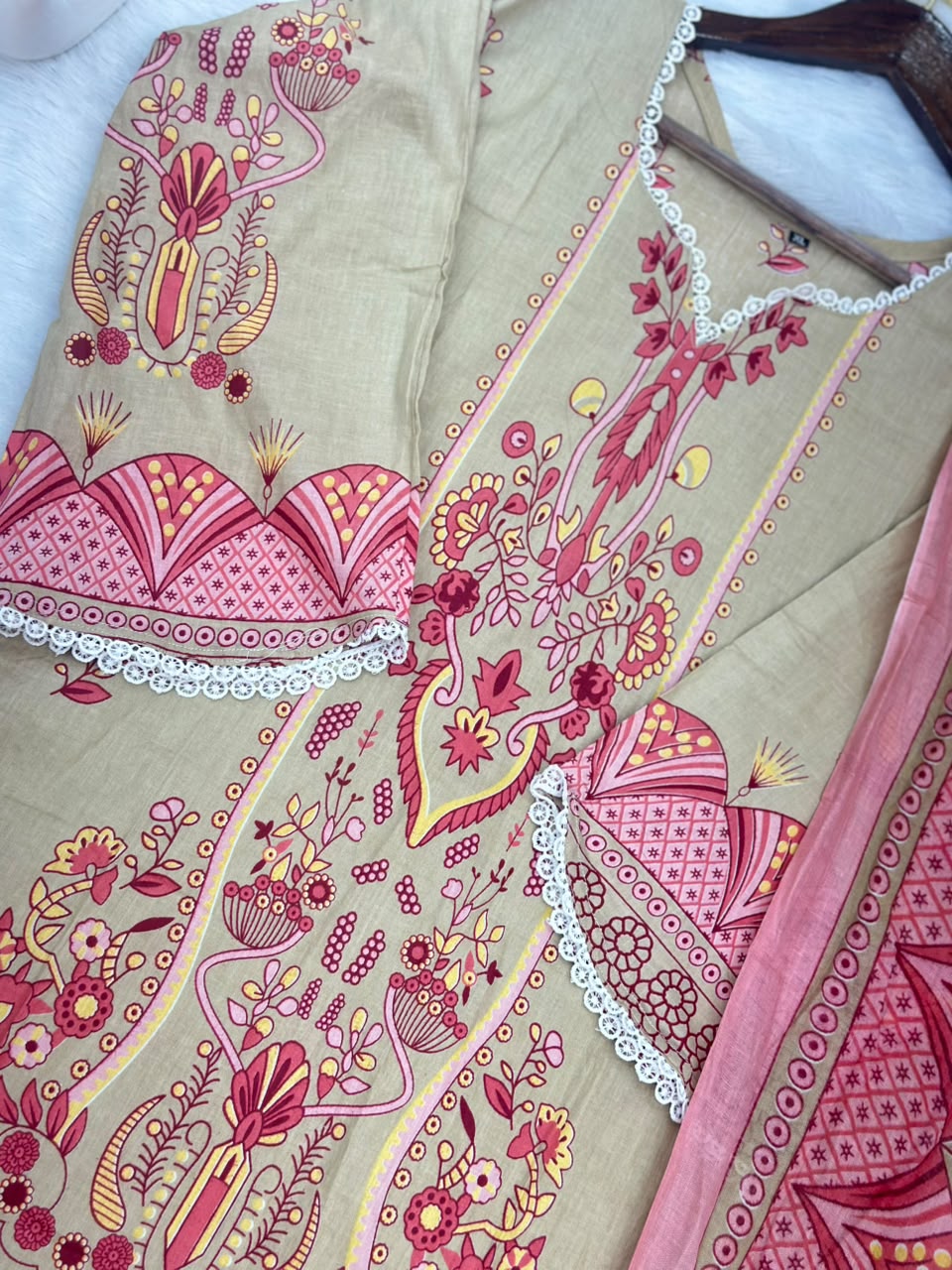 930 Pakistani Embroidered Suit