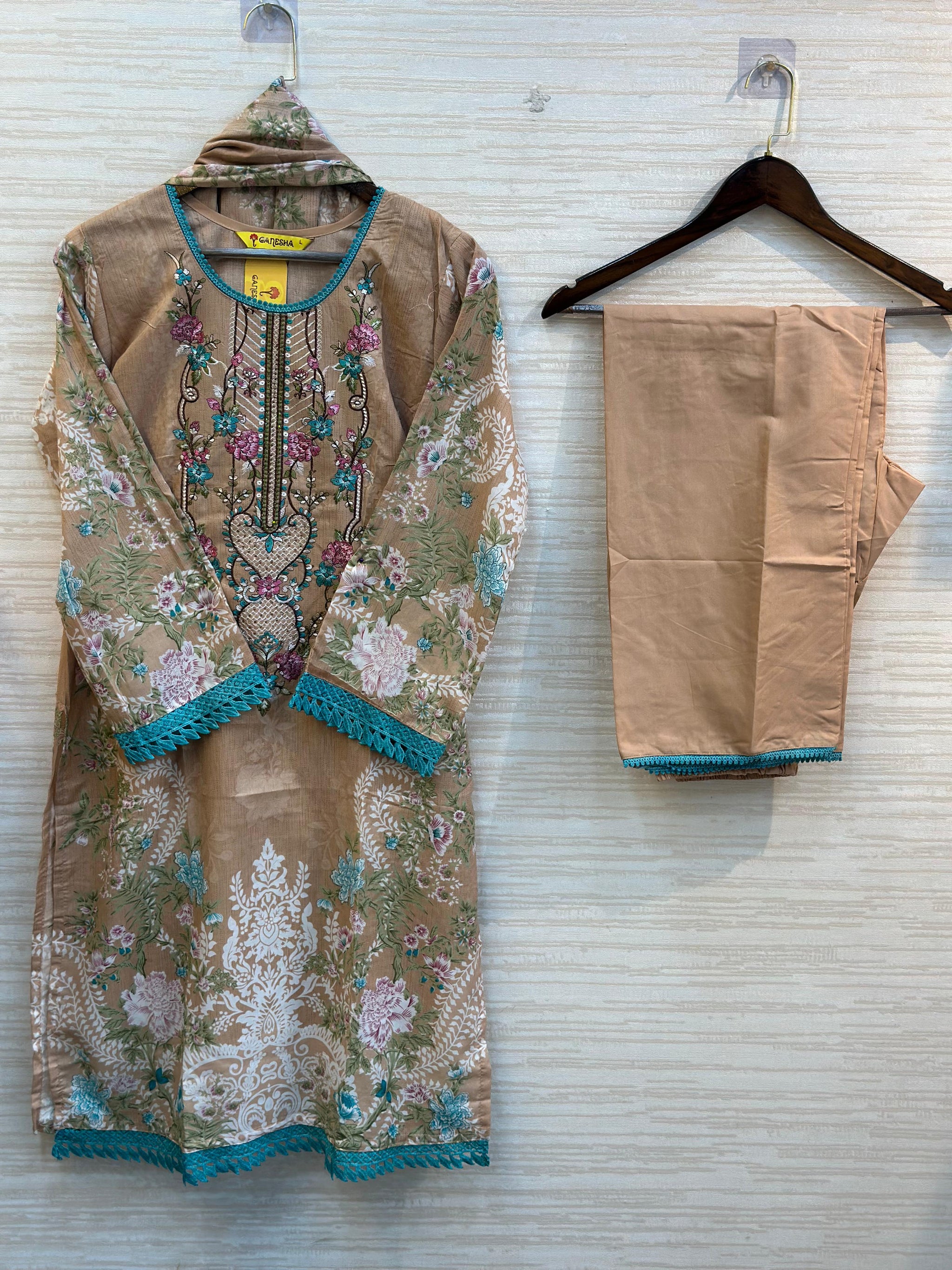 421 Jade Pakistani Embroidery Suit