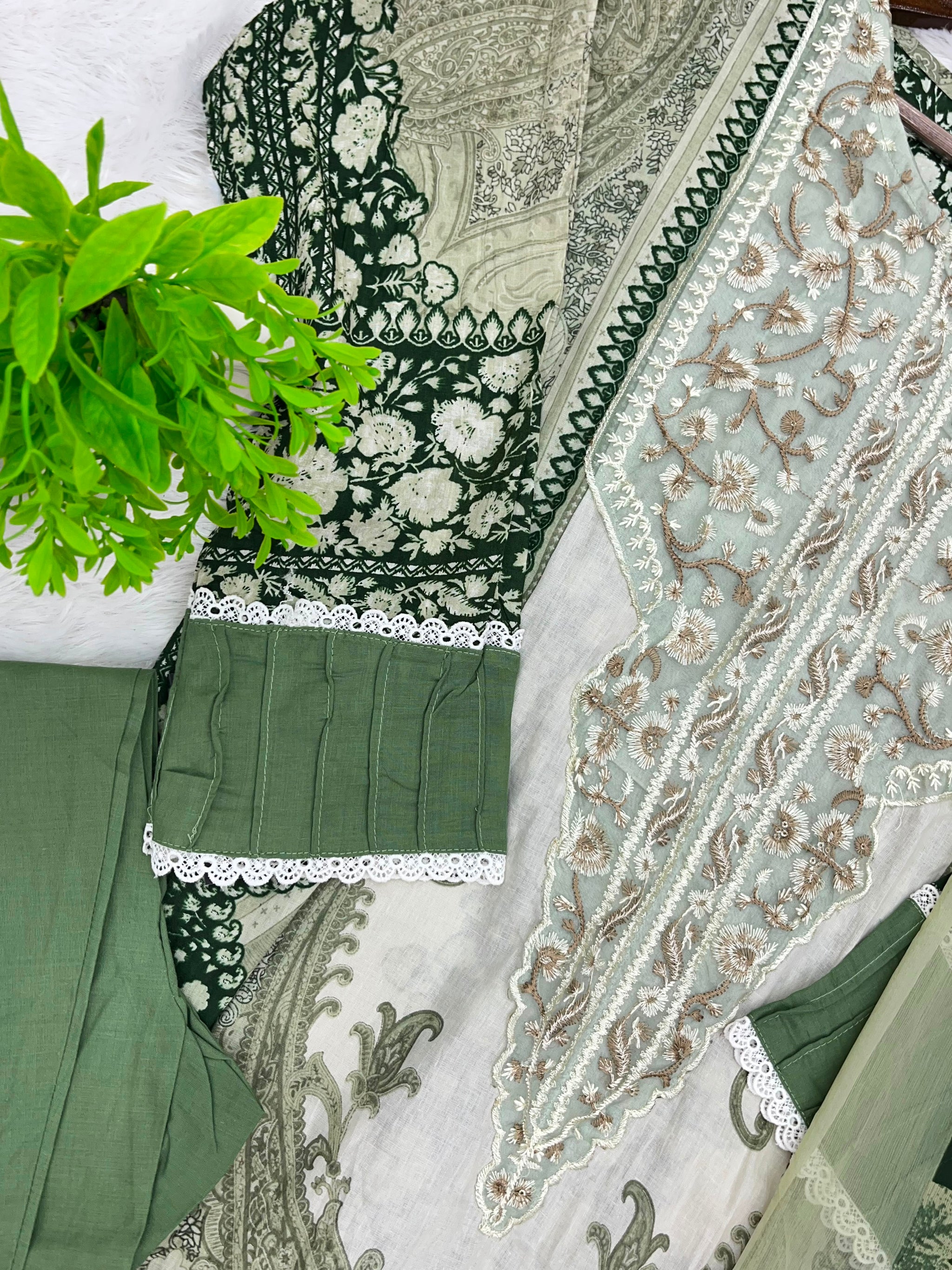 1212 Pakistani Lawn Suit - Green