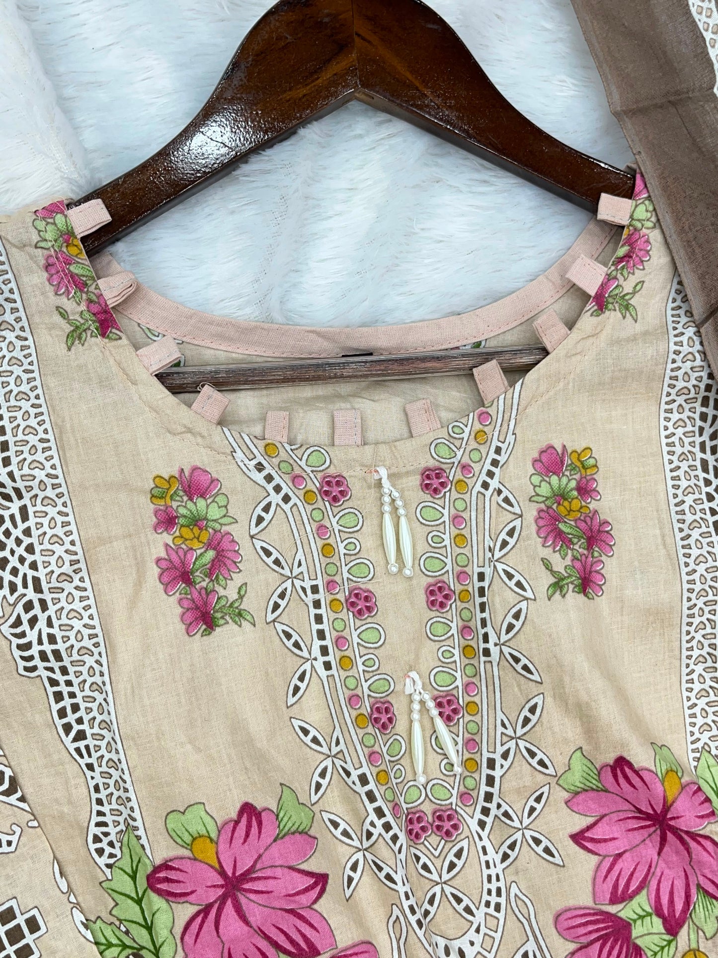 1300 Pakistani Customized Printed Suit