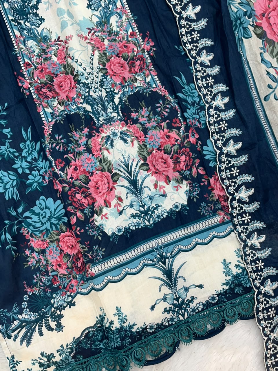 1498 Pakistani Heavy Lawn Suit - 3