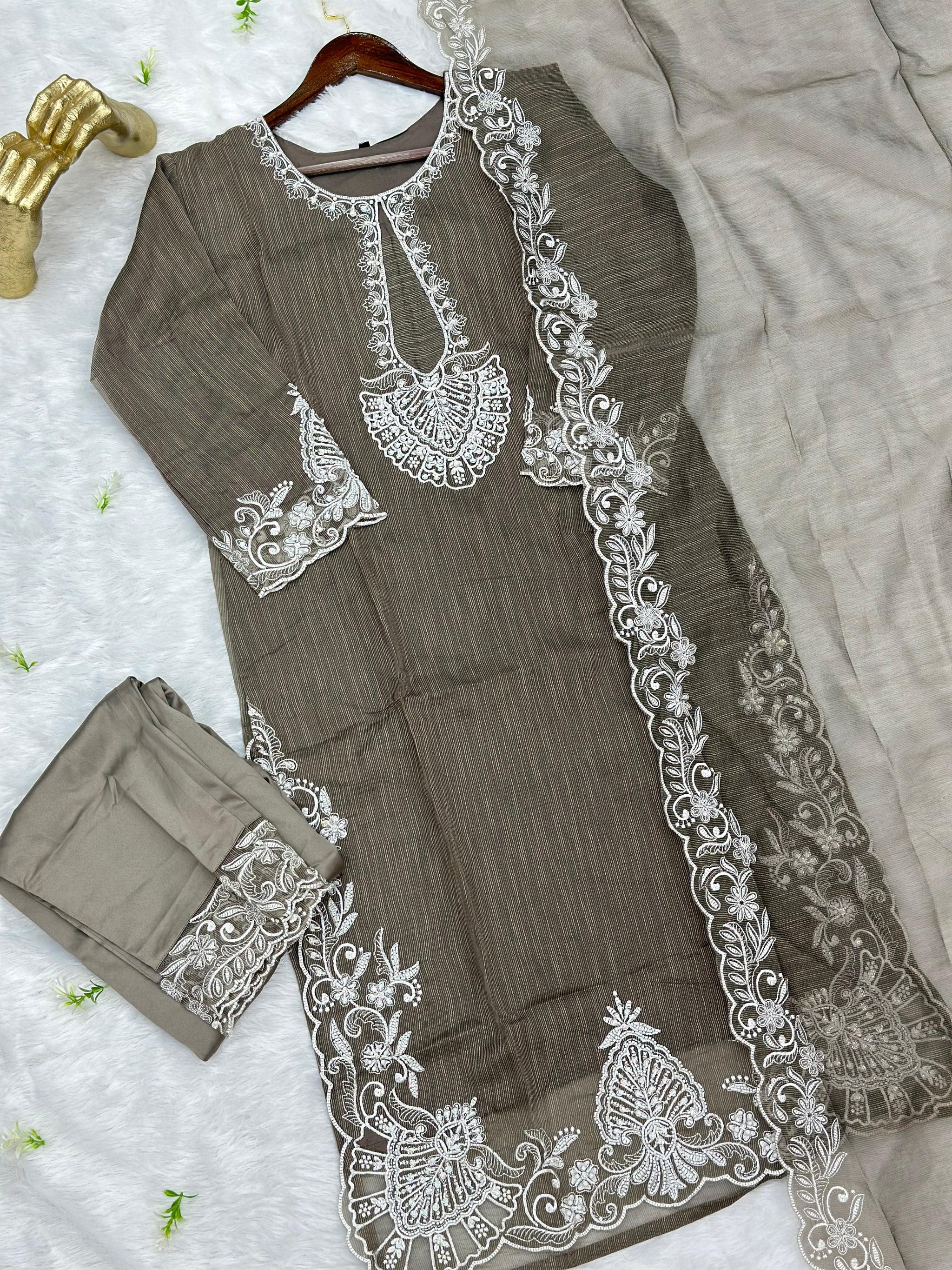 623 Premium Embroidered Pakistani Party Wear - Green