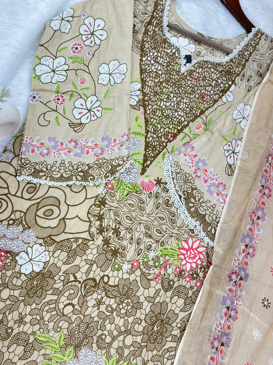 933 Pakistani Embroidered Suit