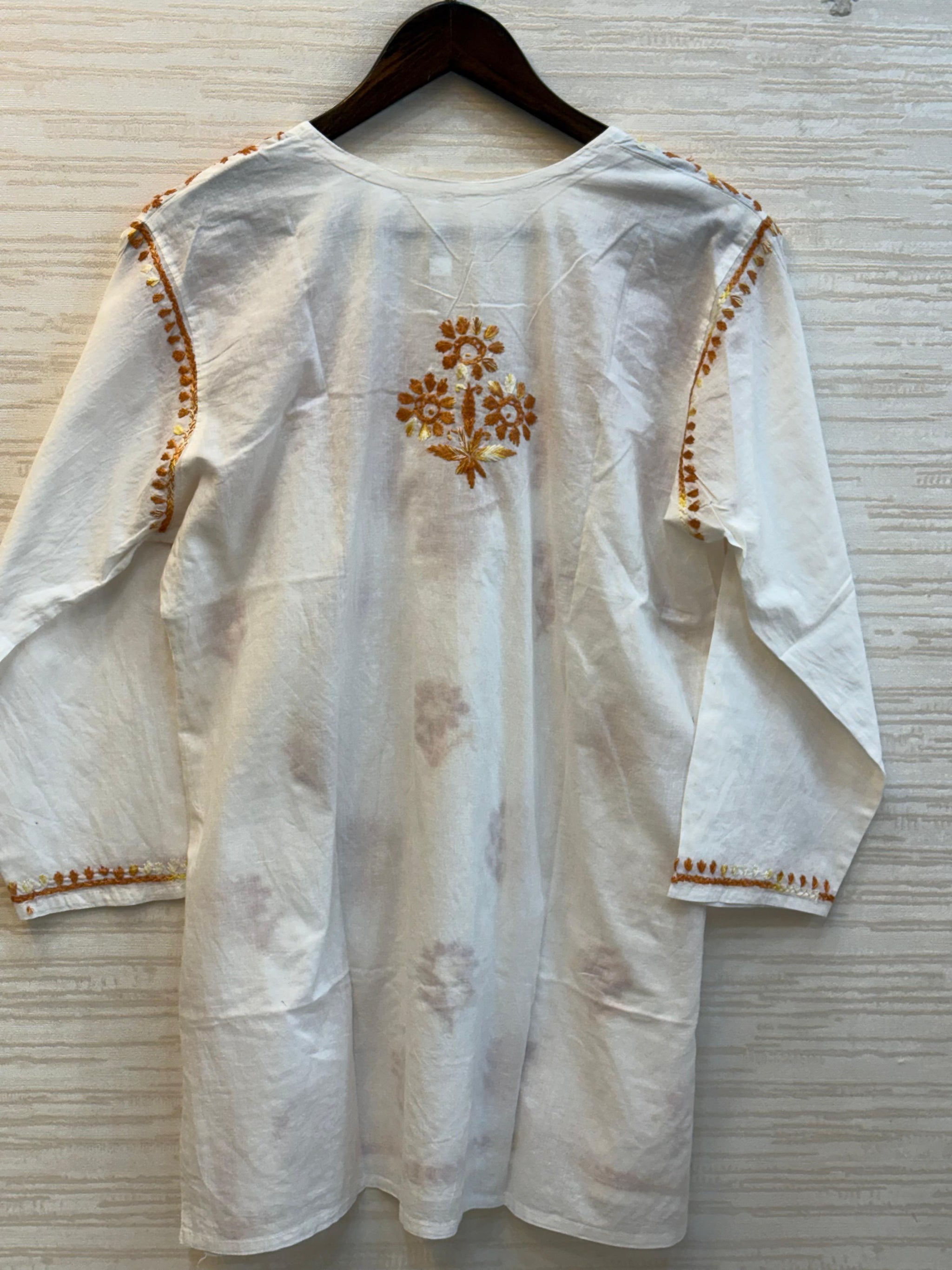 618 Lucknowi Short Kurti Set | White - Orange