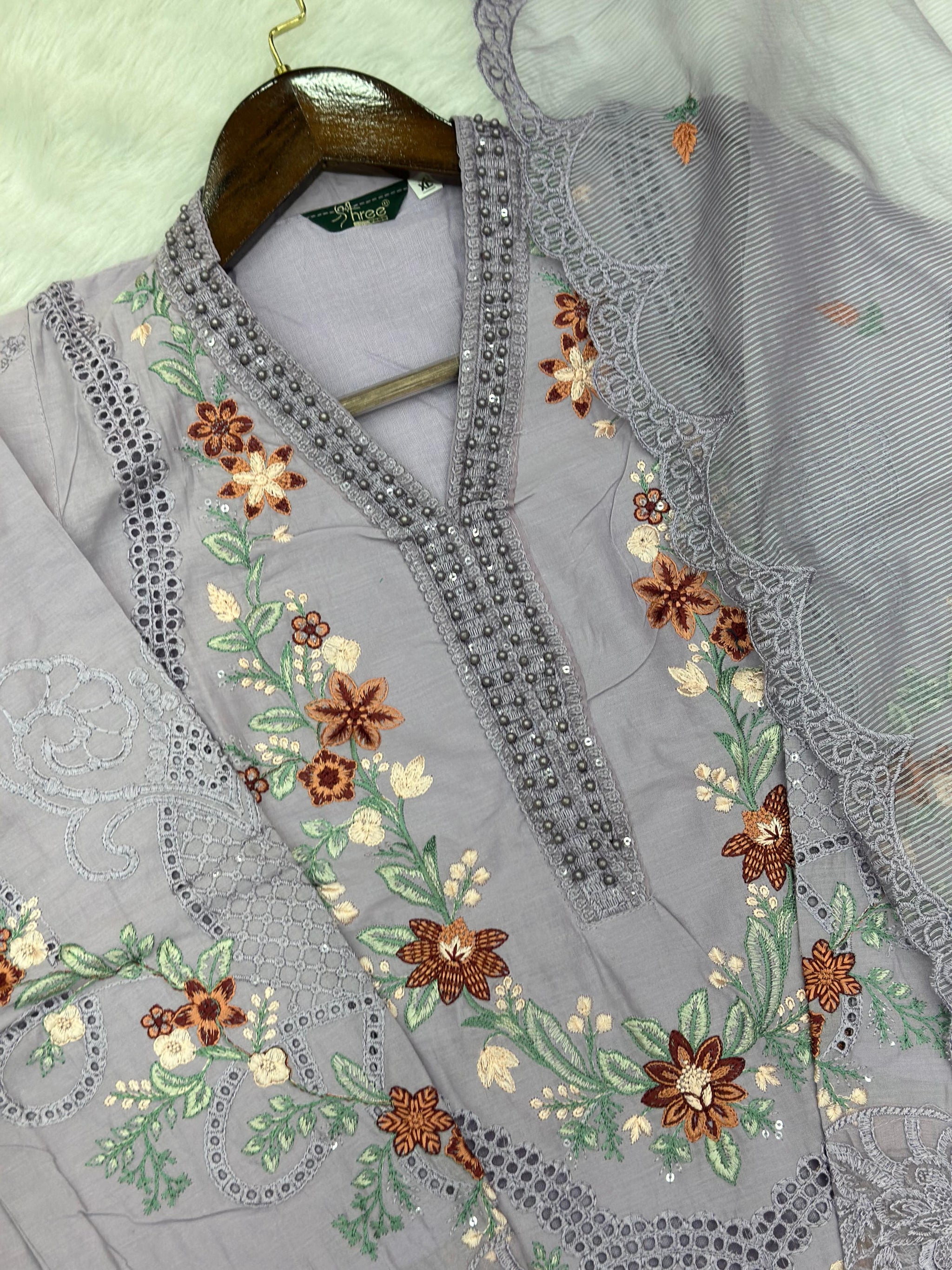 780 Readymade Pakistani Heavy Embroidered Lawn