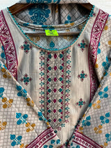 1102 Pakistani Embroidered Suit