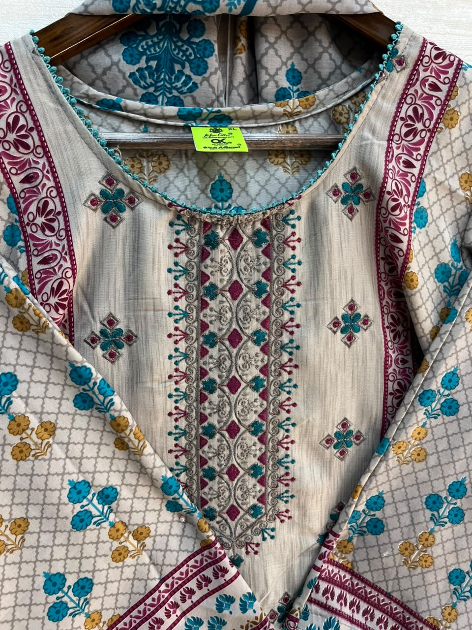1102 Pakistani Embroidered Suit