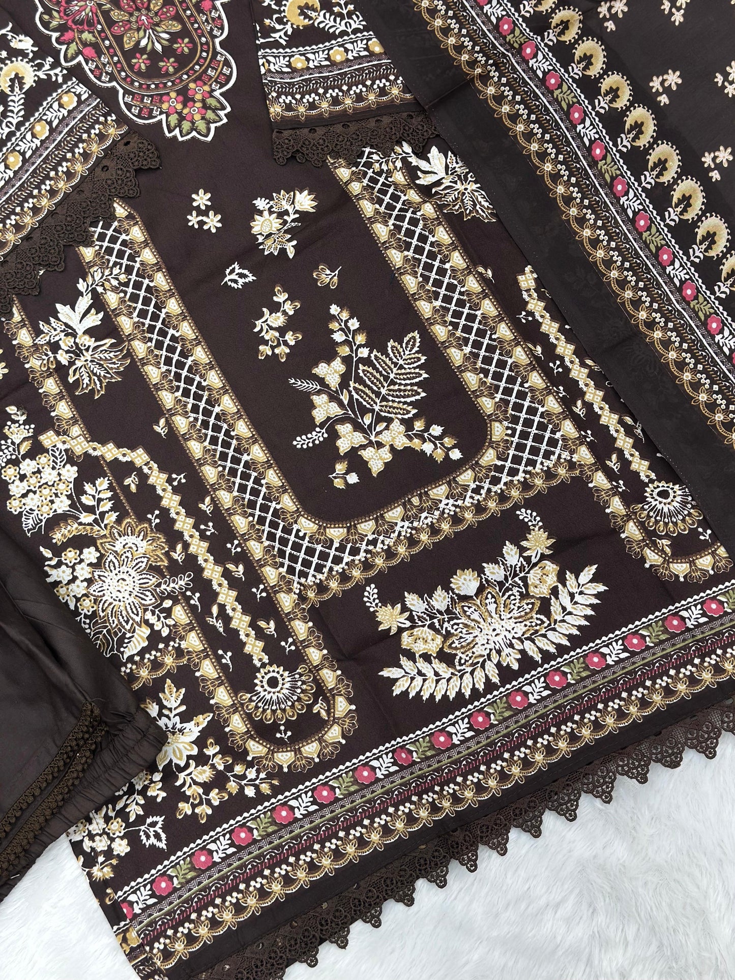 957 Pakistani Printed Suit