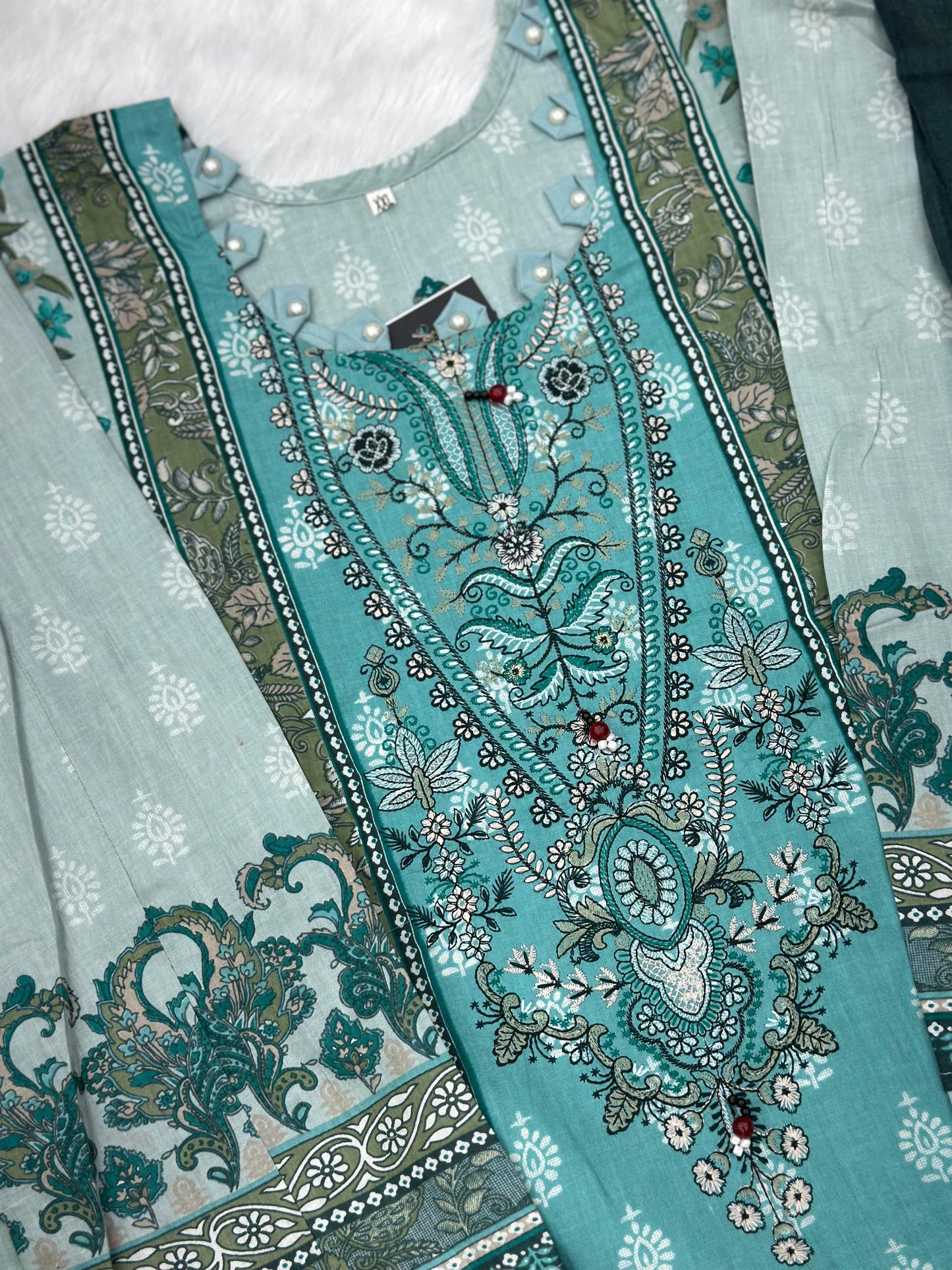 853 Readymade Pakistani Floral Embroidery Lawn Suit