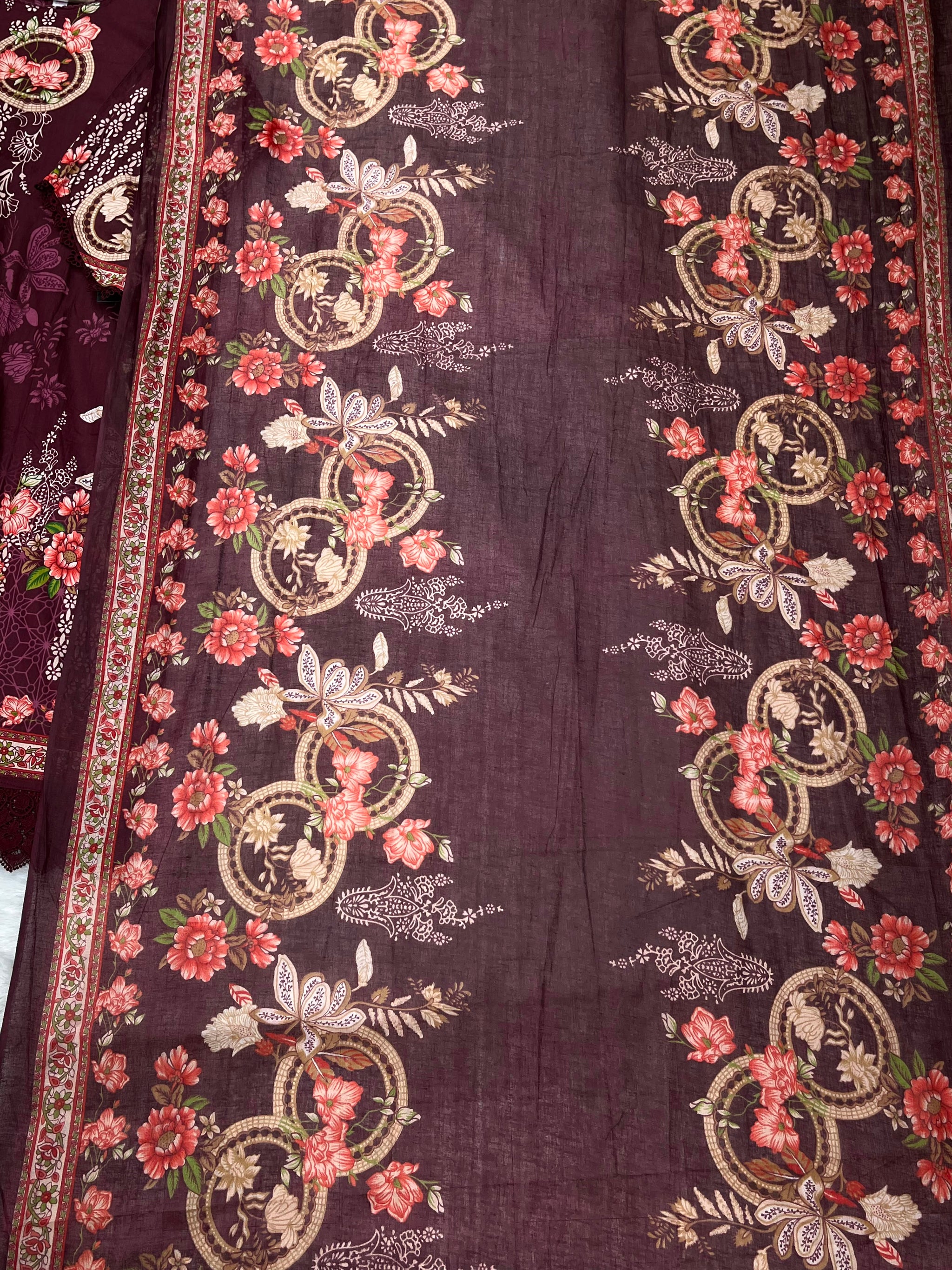 1246 Pakistani Printed Suit