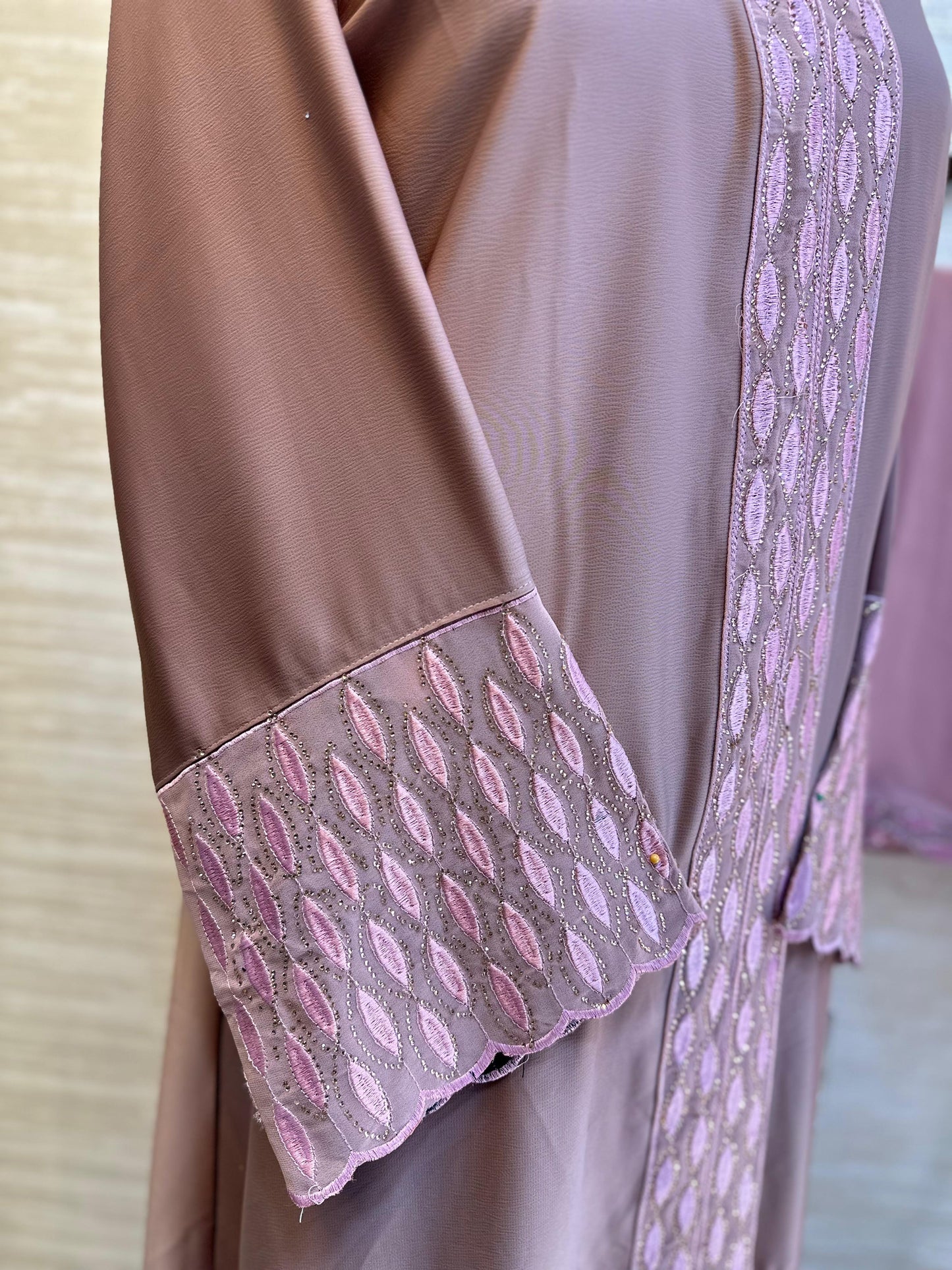 1113 The Premium Abaya - Mauve Brown