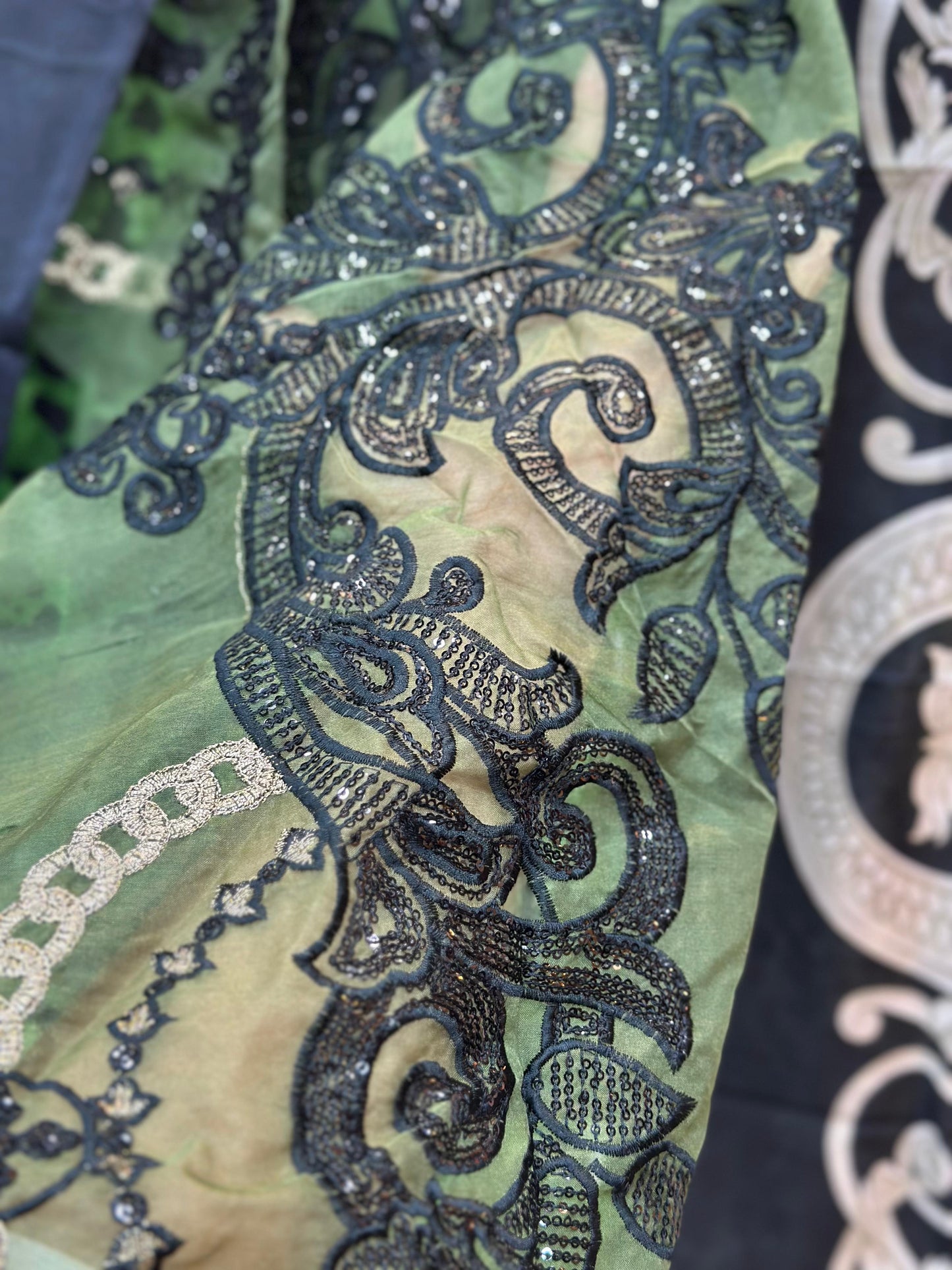 544 Pakistani Unstitched suit
