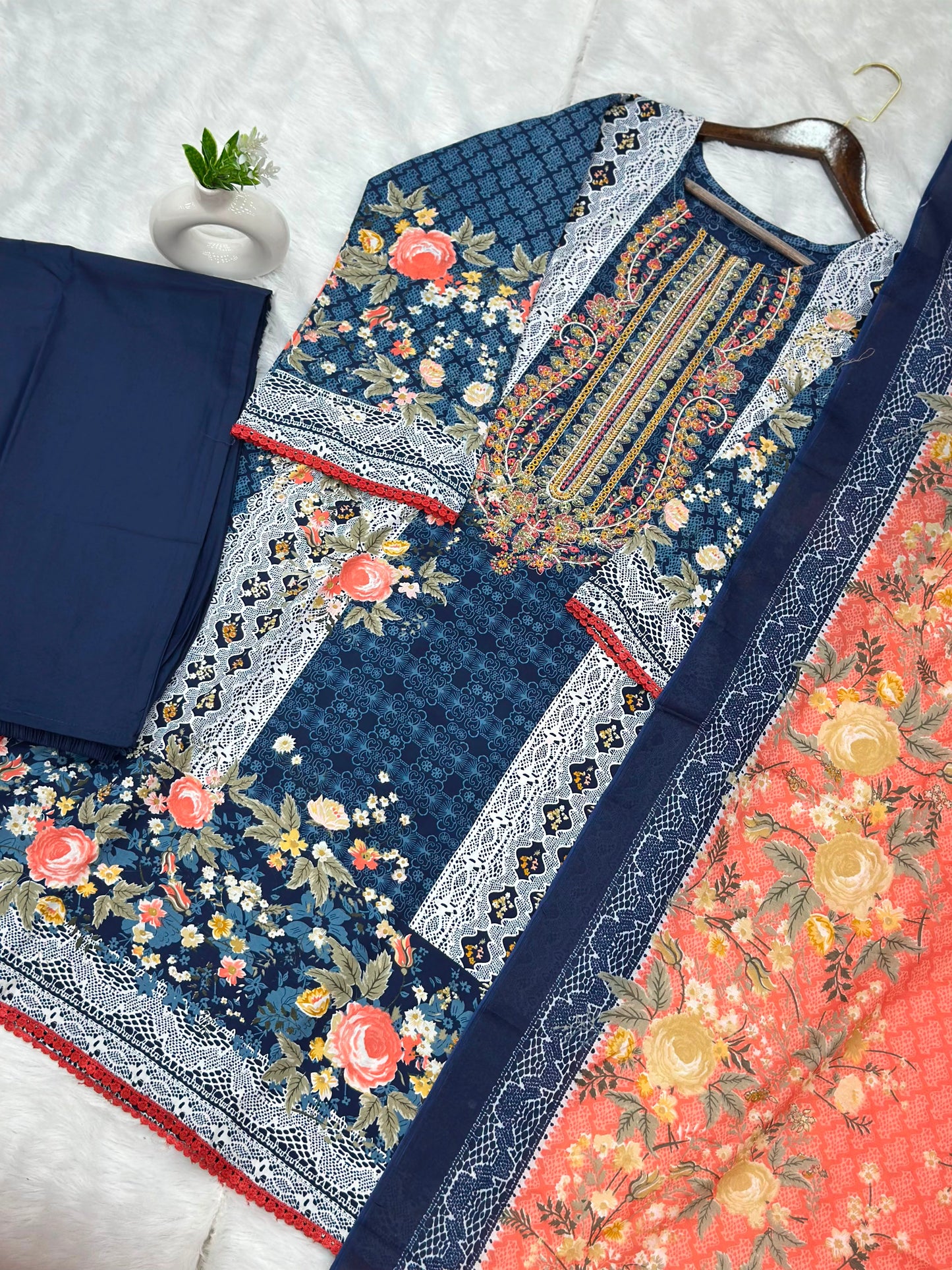 942 Pakistani Embroidered Suit