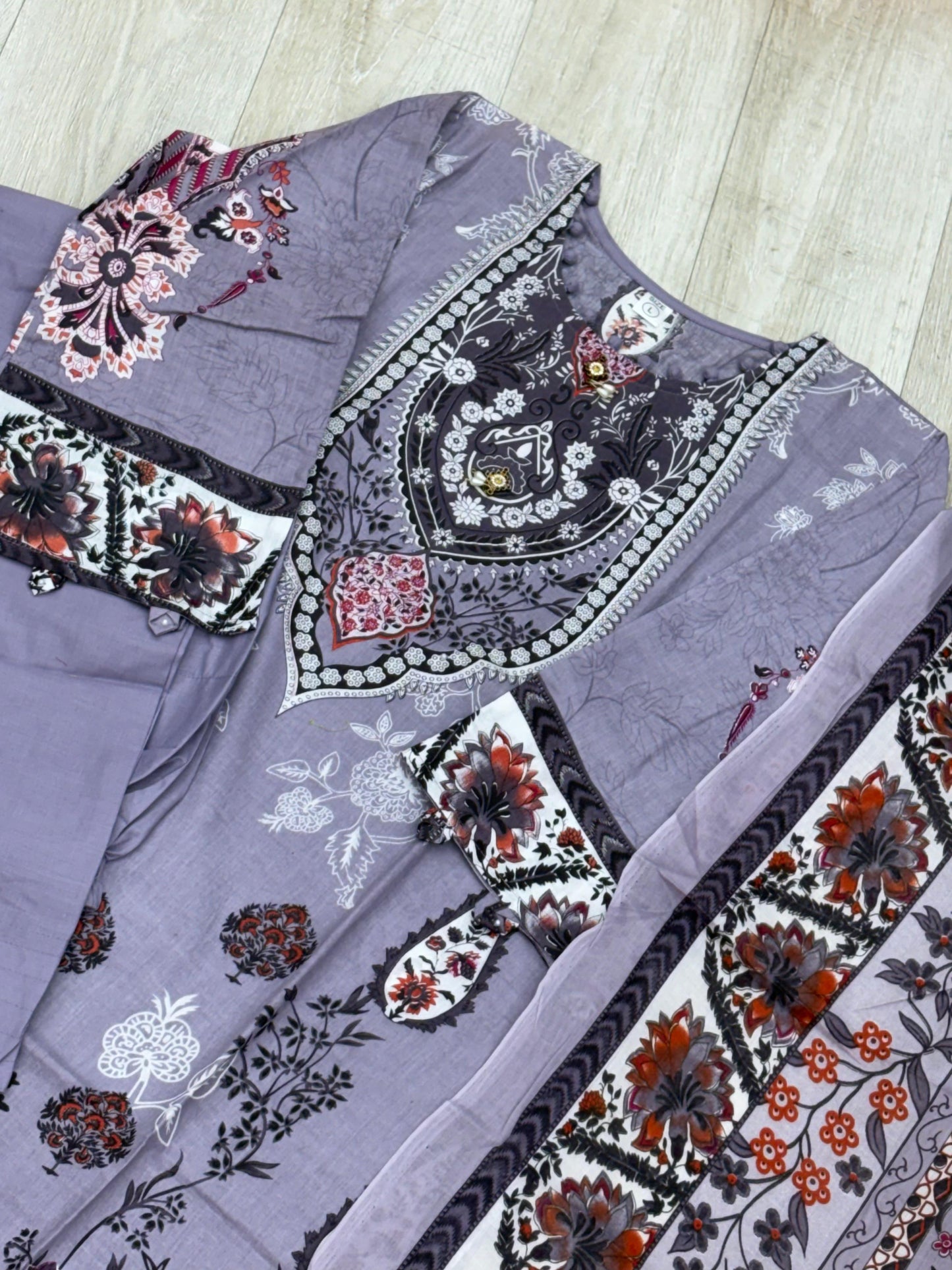 451 Belliza Pakistani Suit