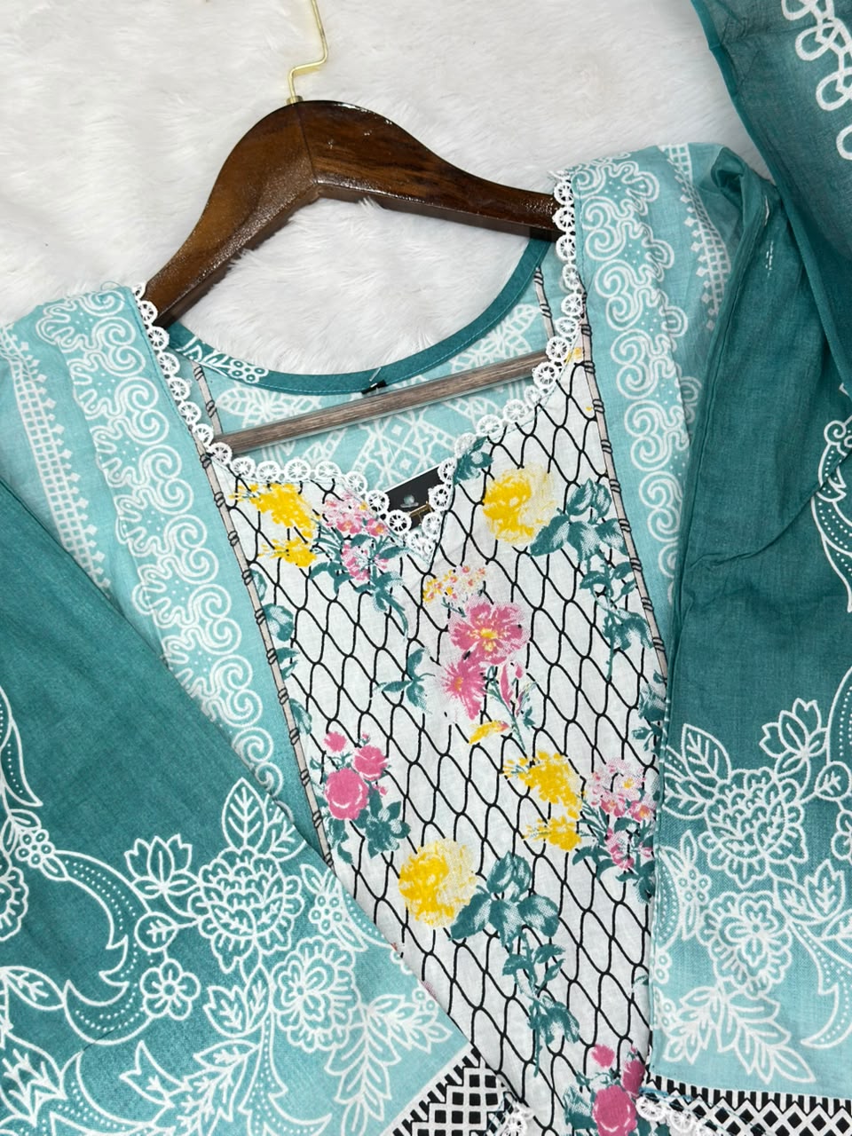 938 Pakistani Embroidered Suit
