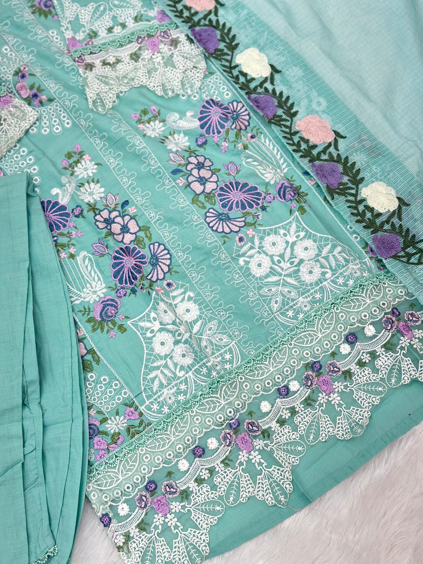 825 Pakistani Lawn Cotton Suit