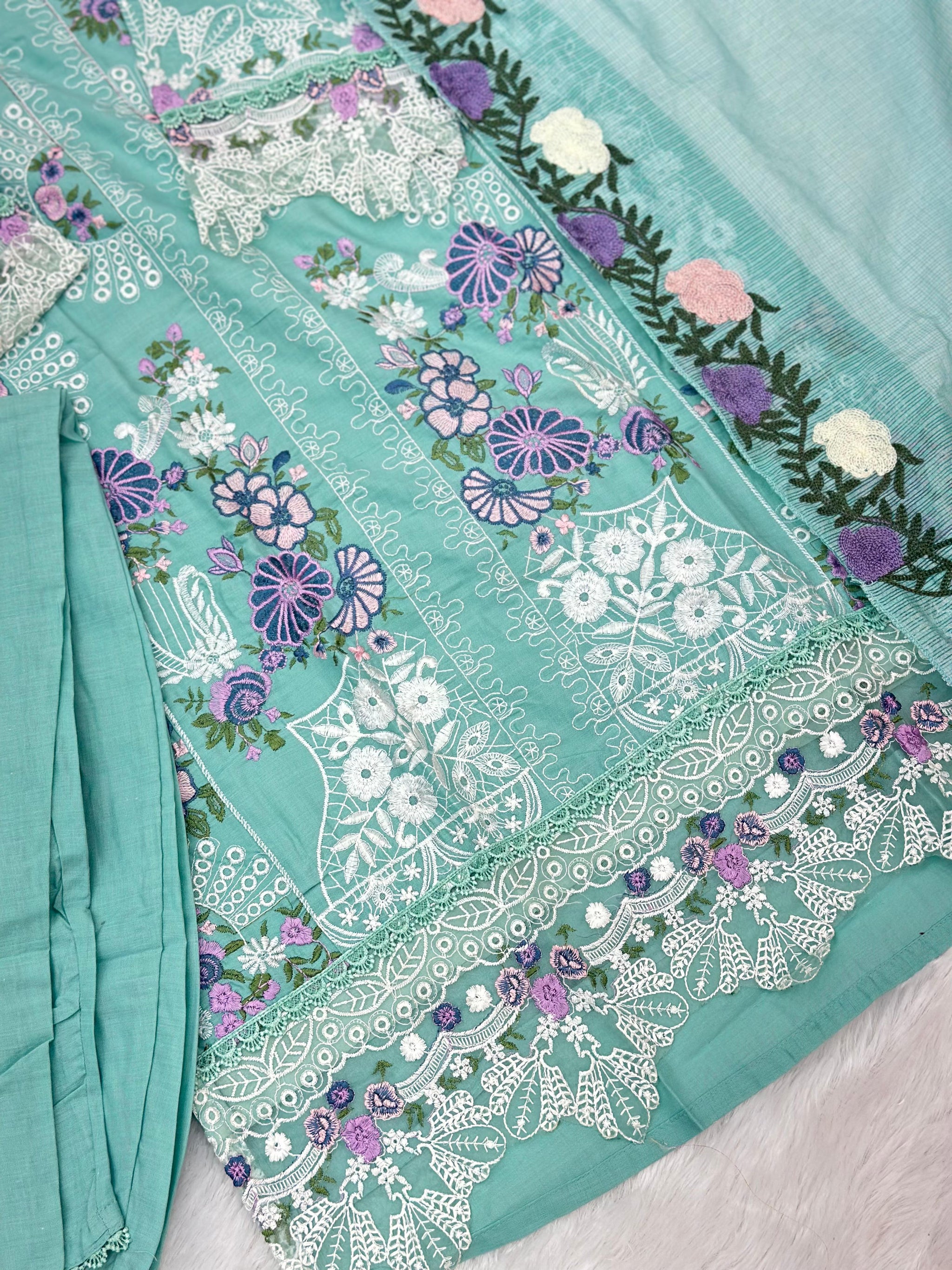 825 Pakistani Lawn Cotton Suit