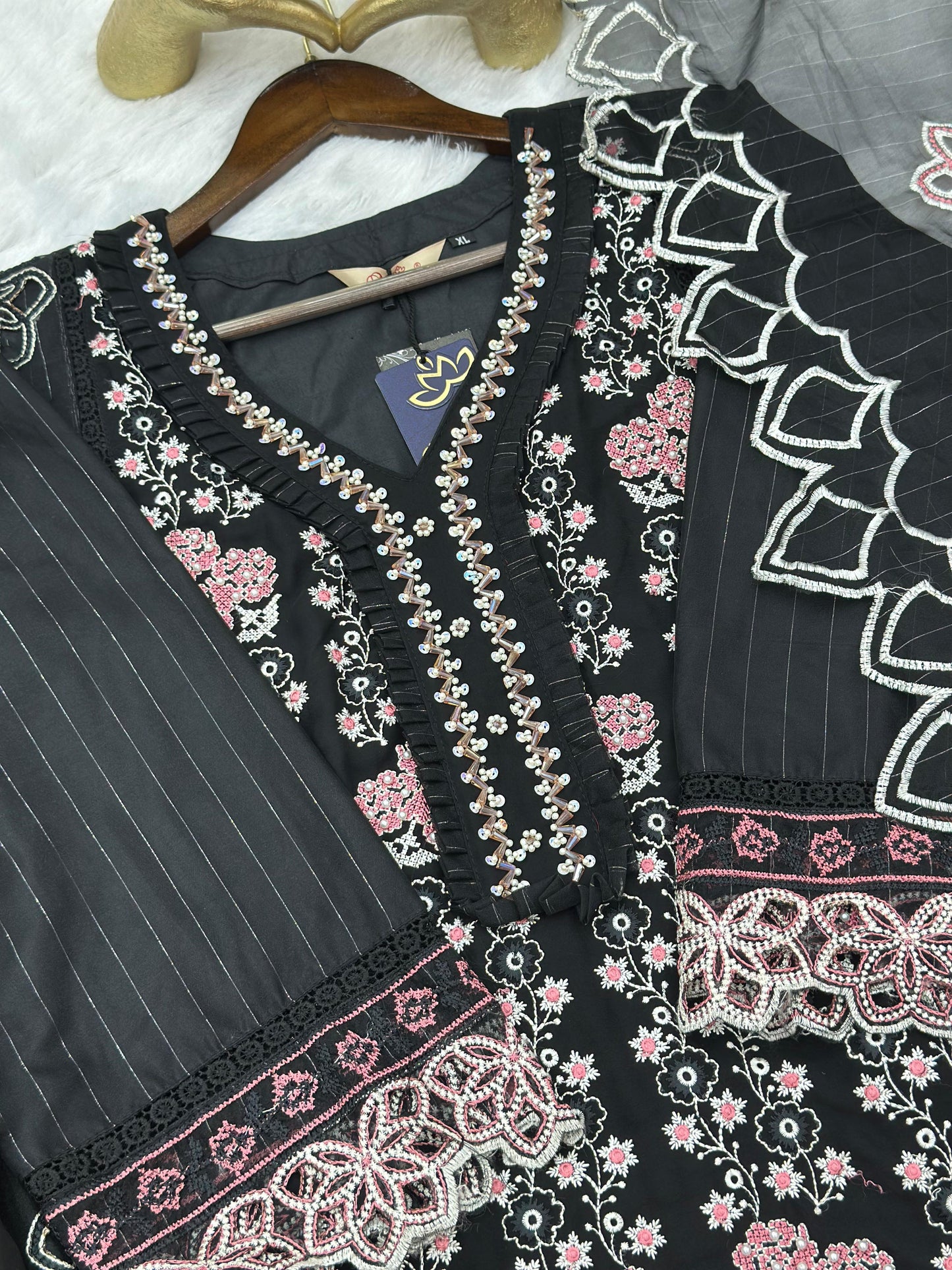 695 Motifz Party-wear