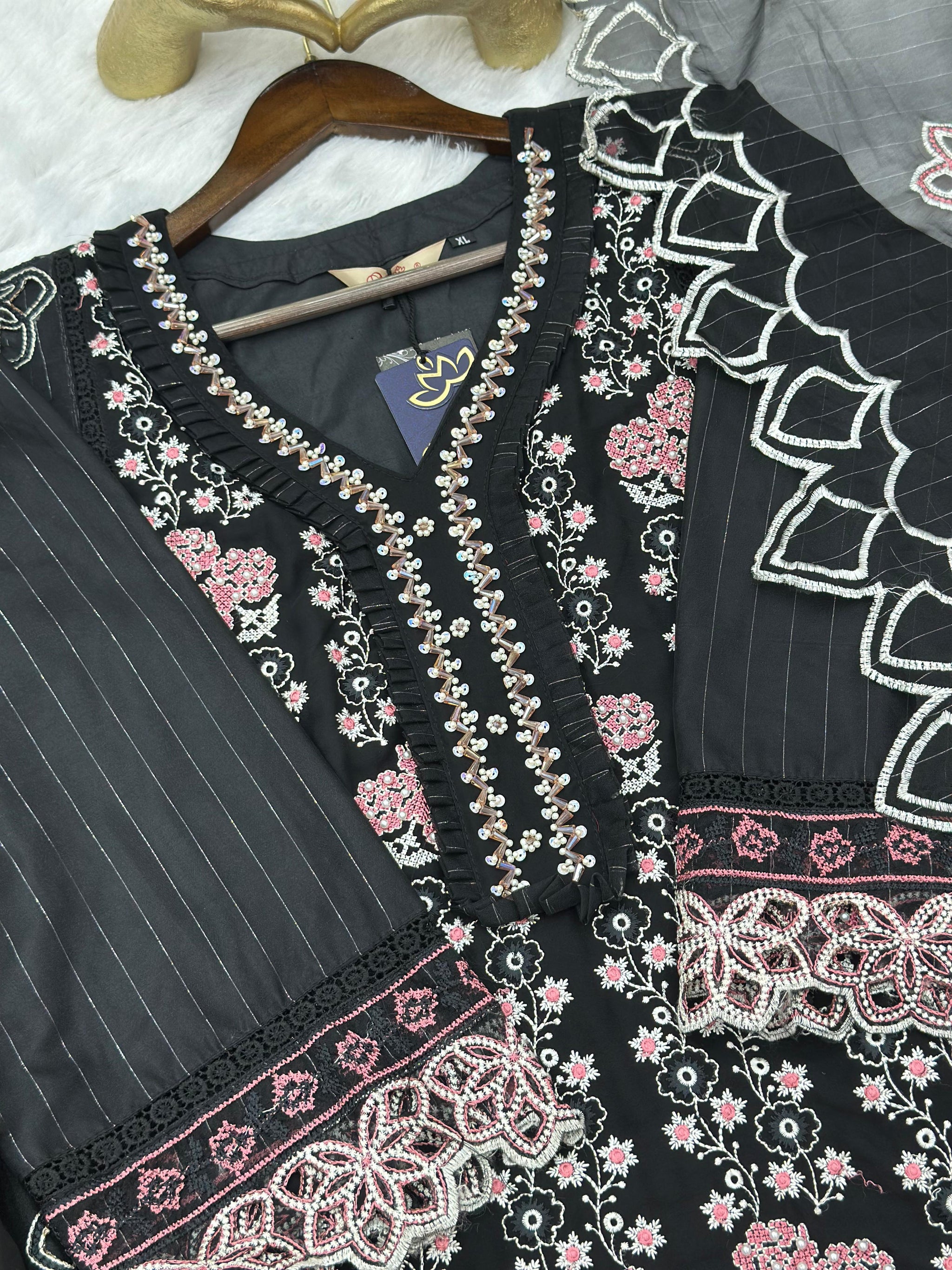 695 Motifz Party-wear