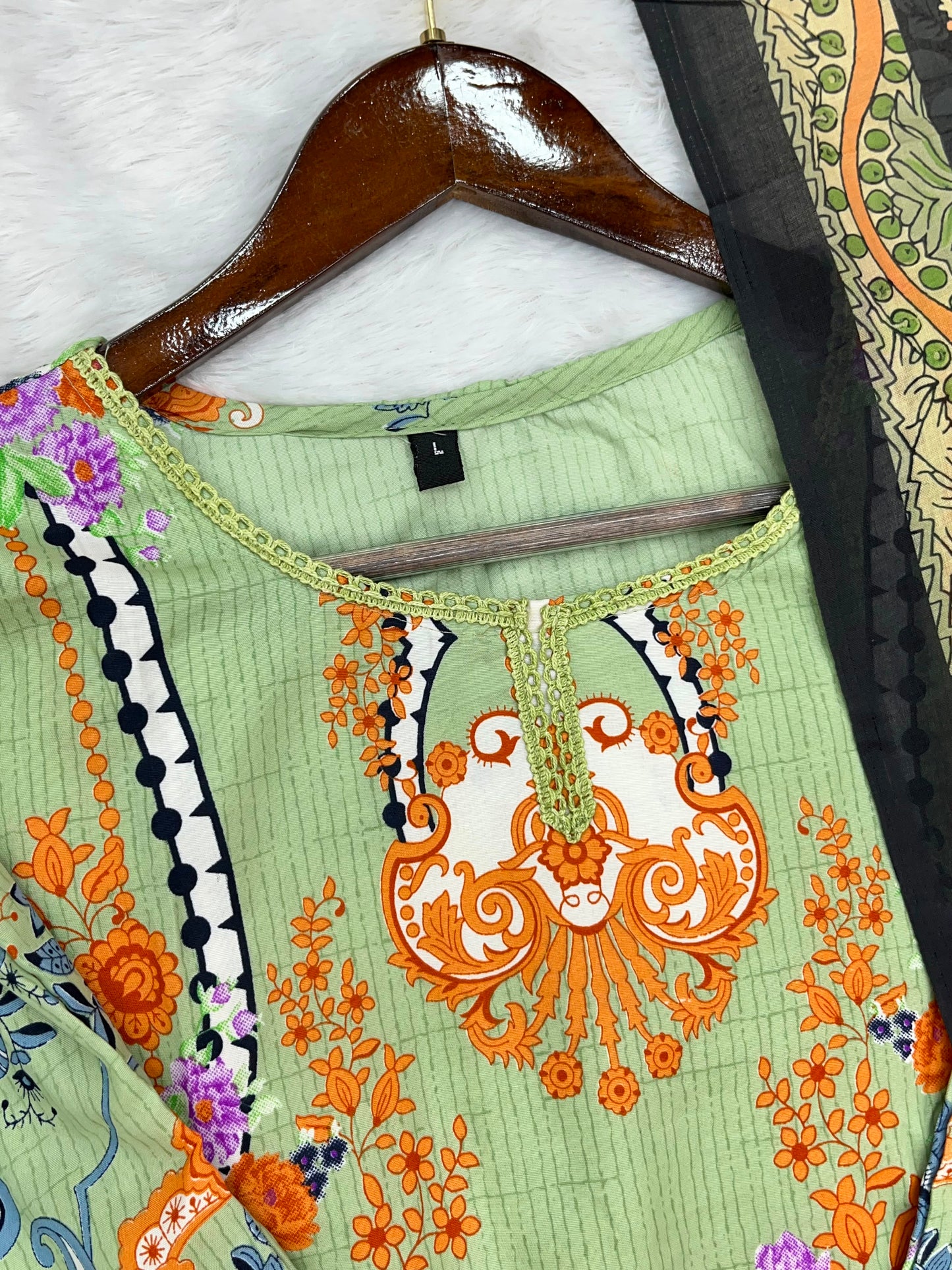1274 Pakistani Printed Suit