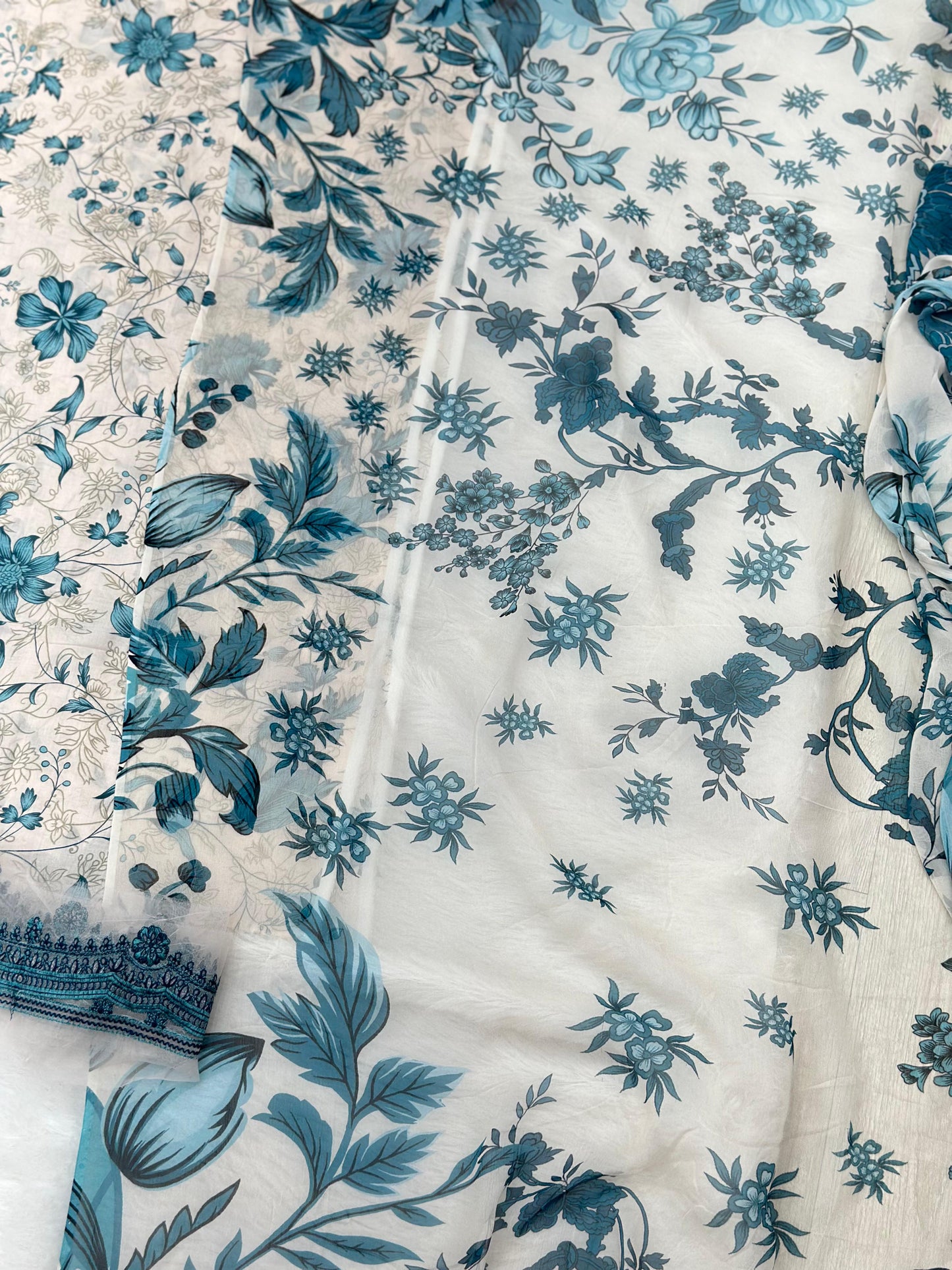 884 Unstitched OG Jade Jasmine 3pc lawn suit