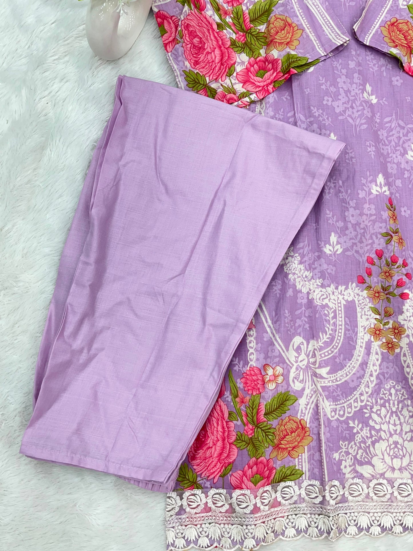 1331 Pakistani Lawn Suit