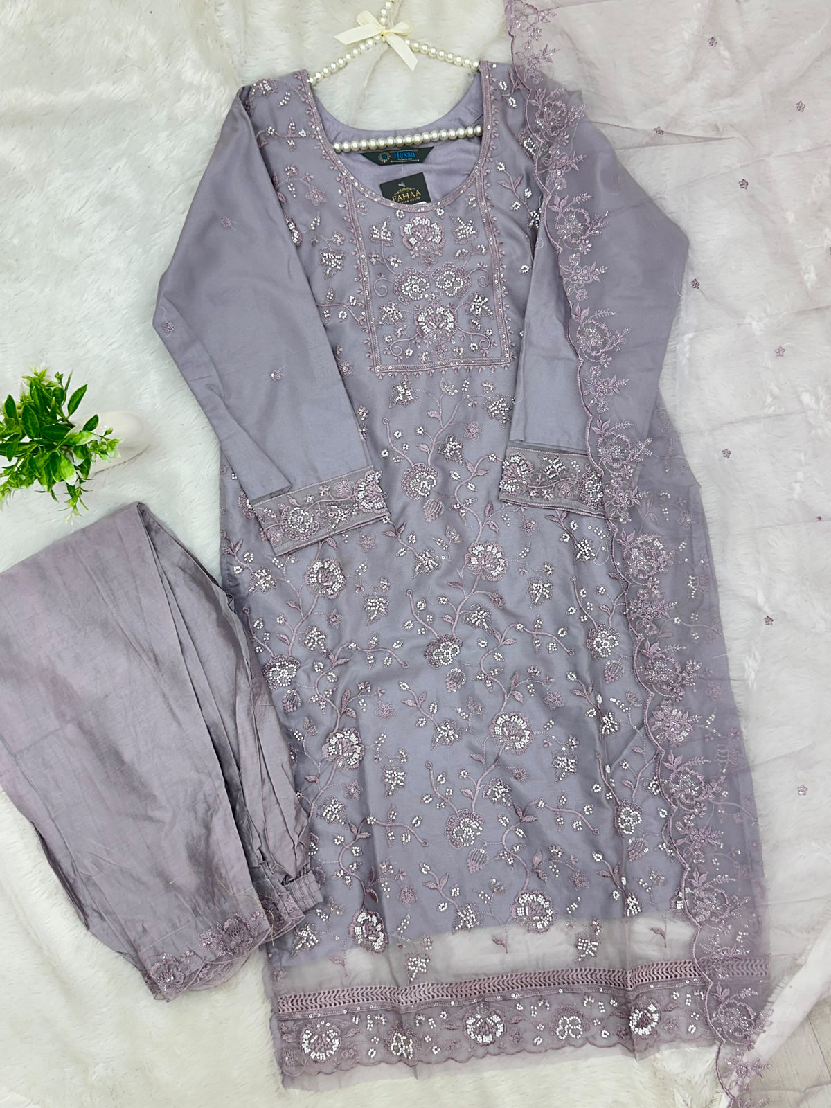 1432 Heavy Pakistani Partywear - Lilac