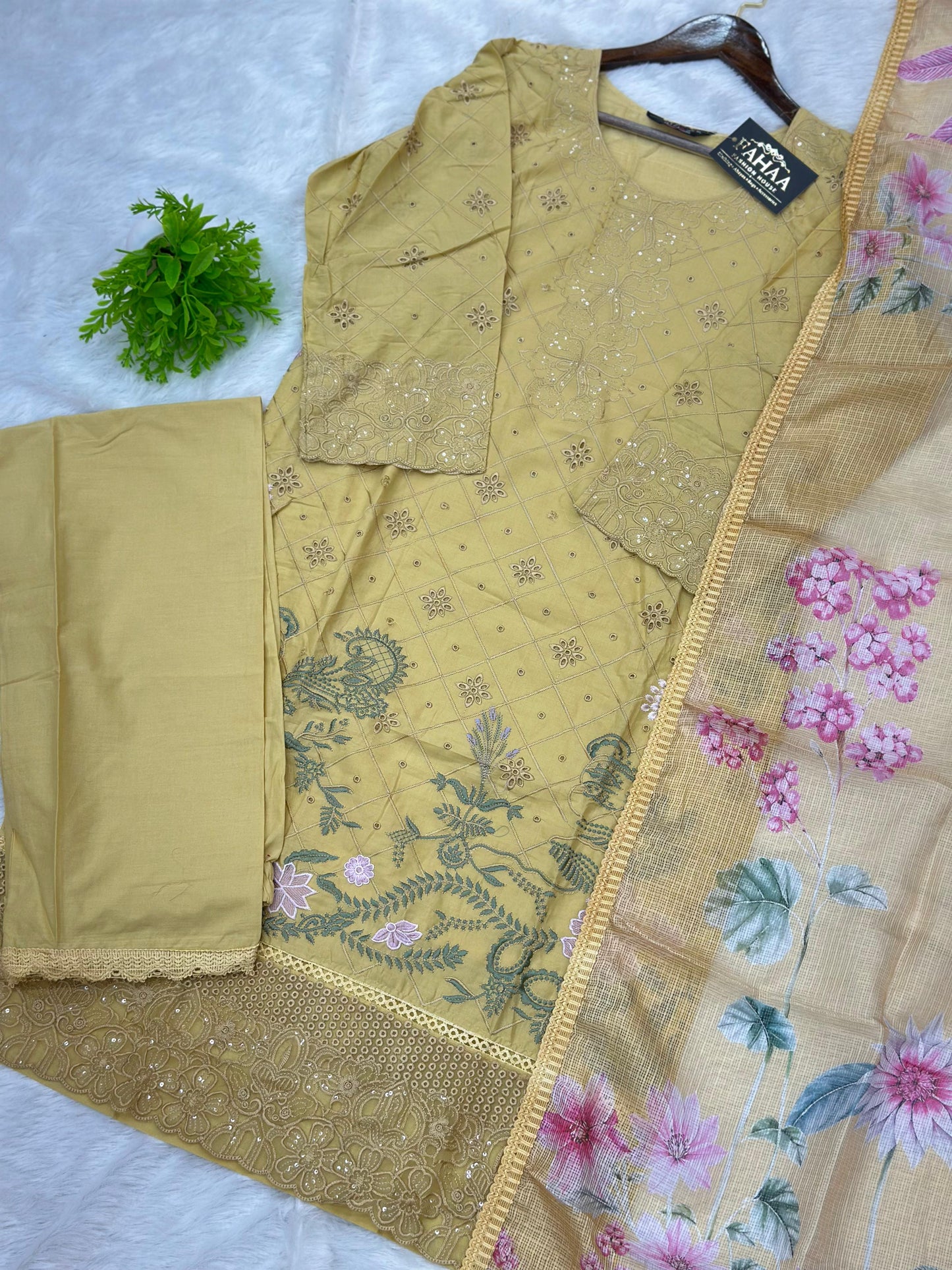 764 Readymade Pakistani Chikankari Suit