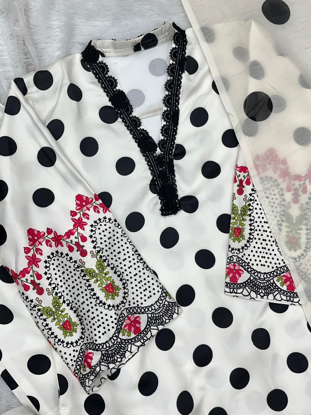 1355 Polka-Dot Floral Coordset