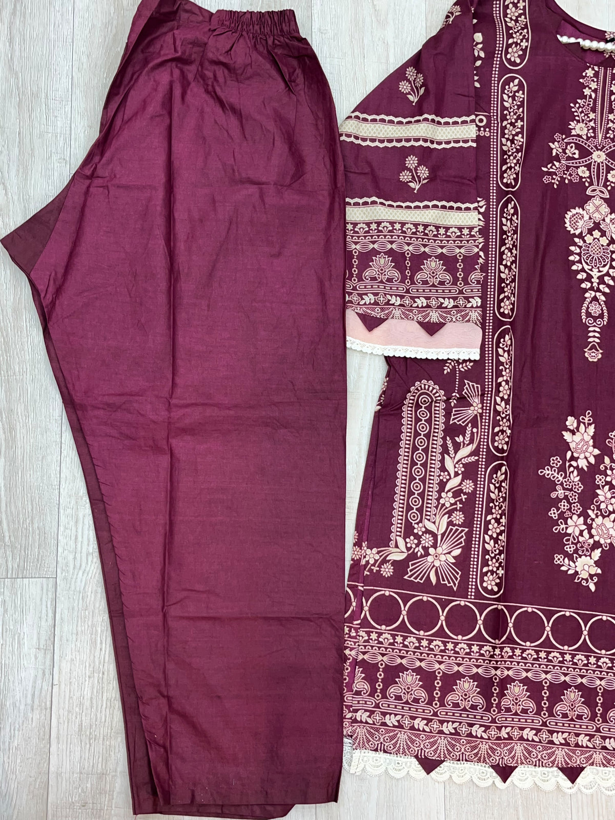 1508 Pakistani Embroidered Suit
